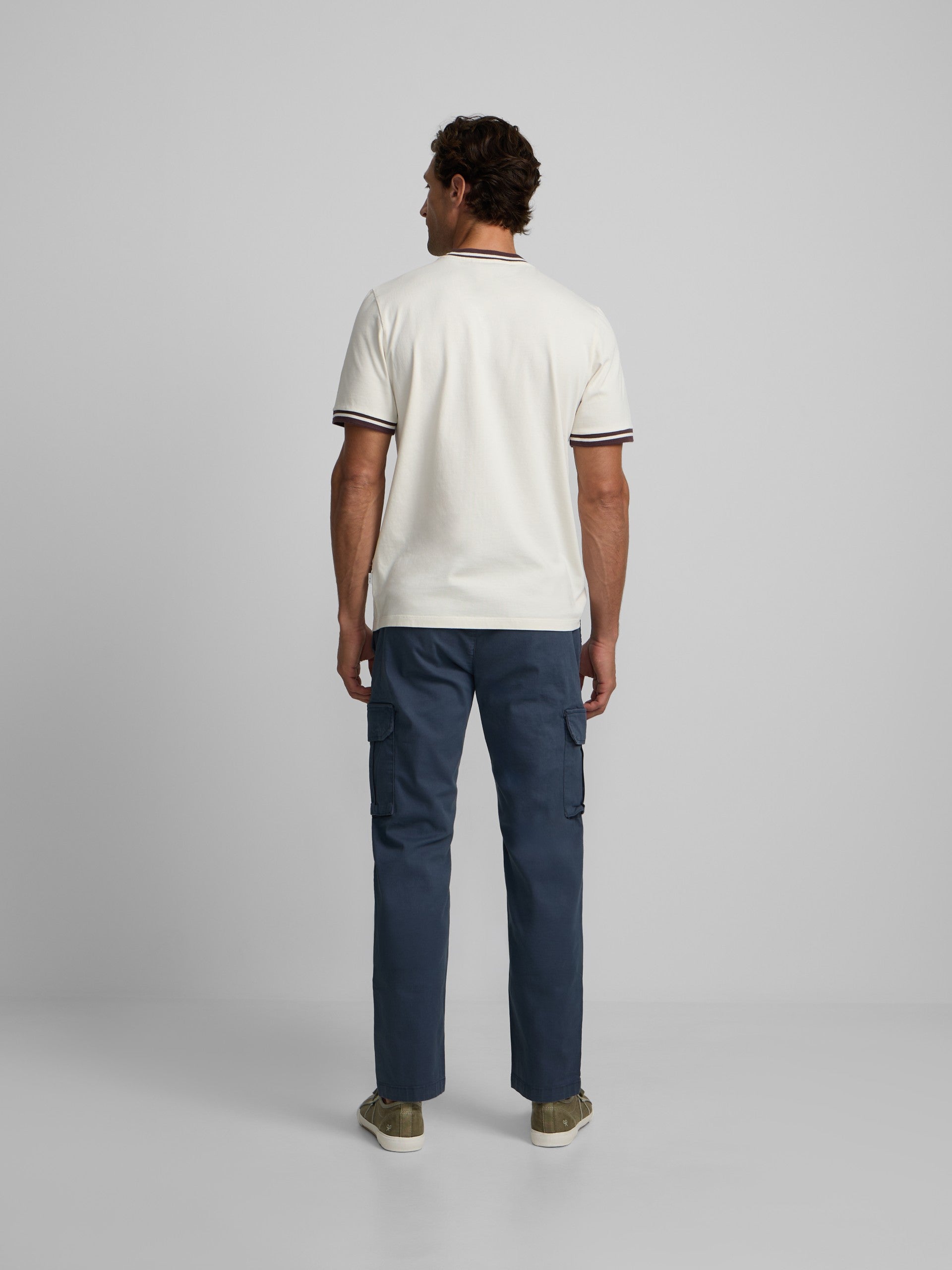 Pantalon sport jogger cargo azul indigo