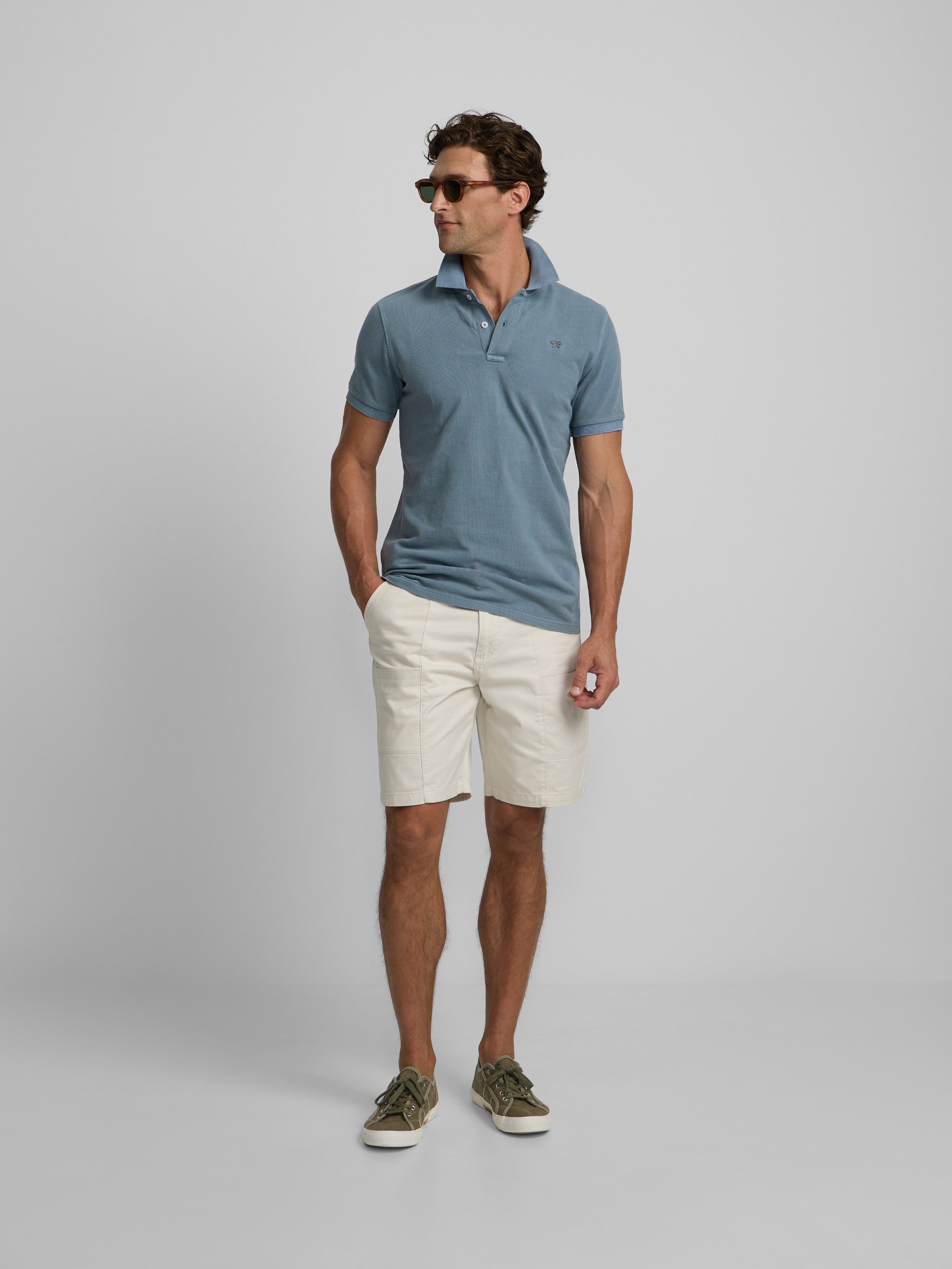 Polo clasico garment dye azul medio