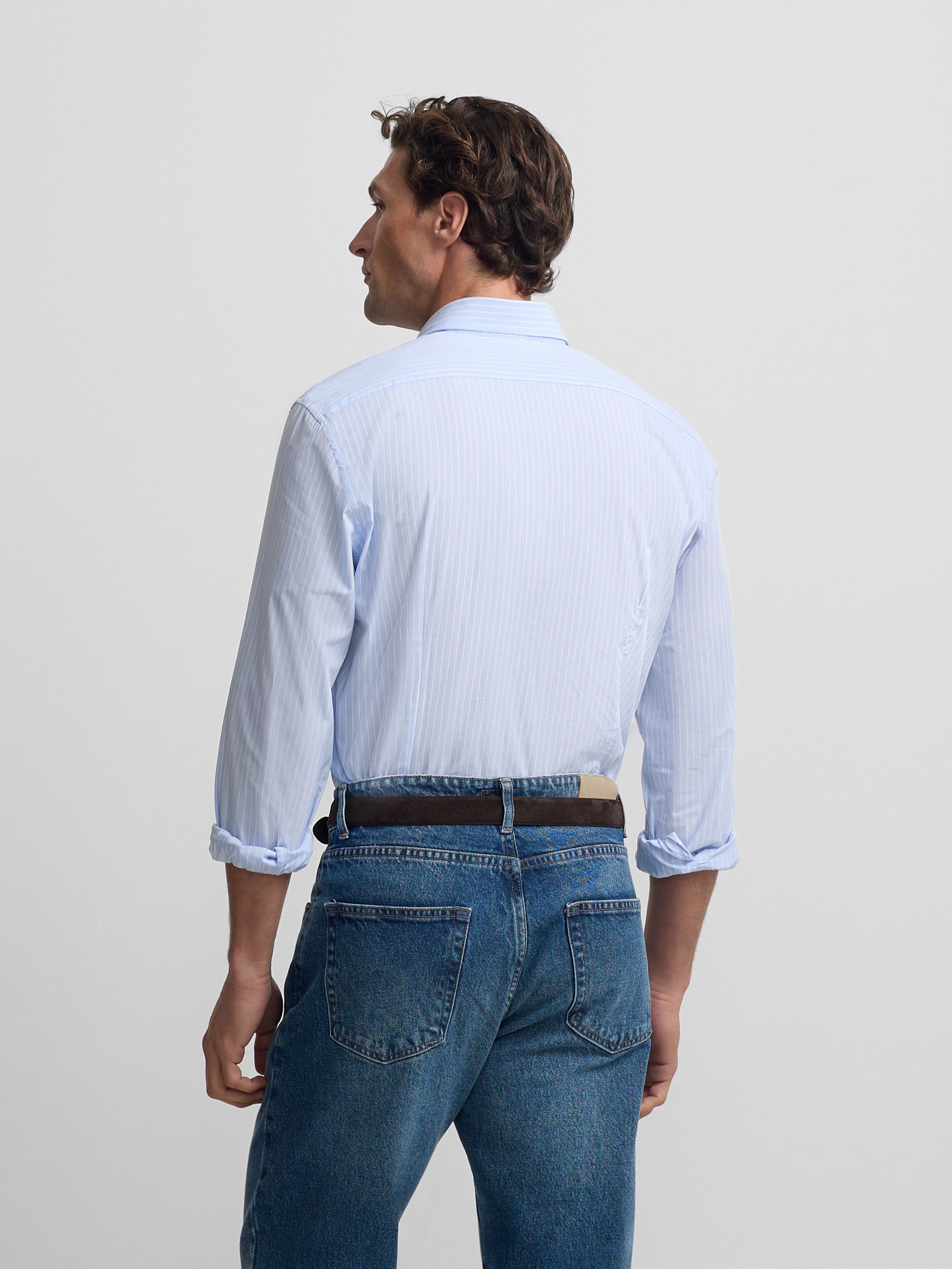 Camisa sport clássica riscas brancas azul-claro