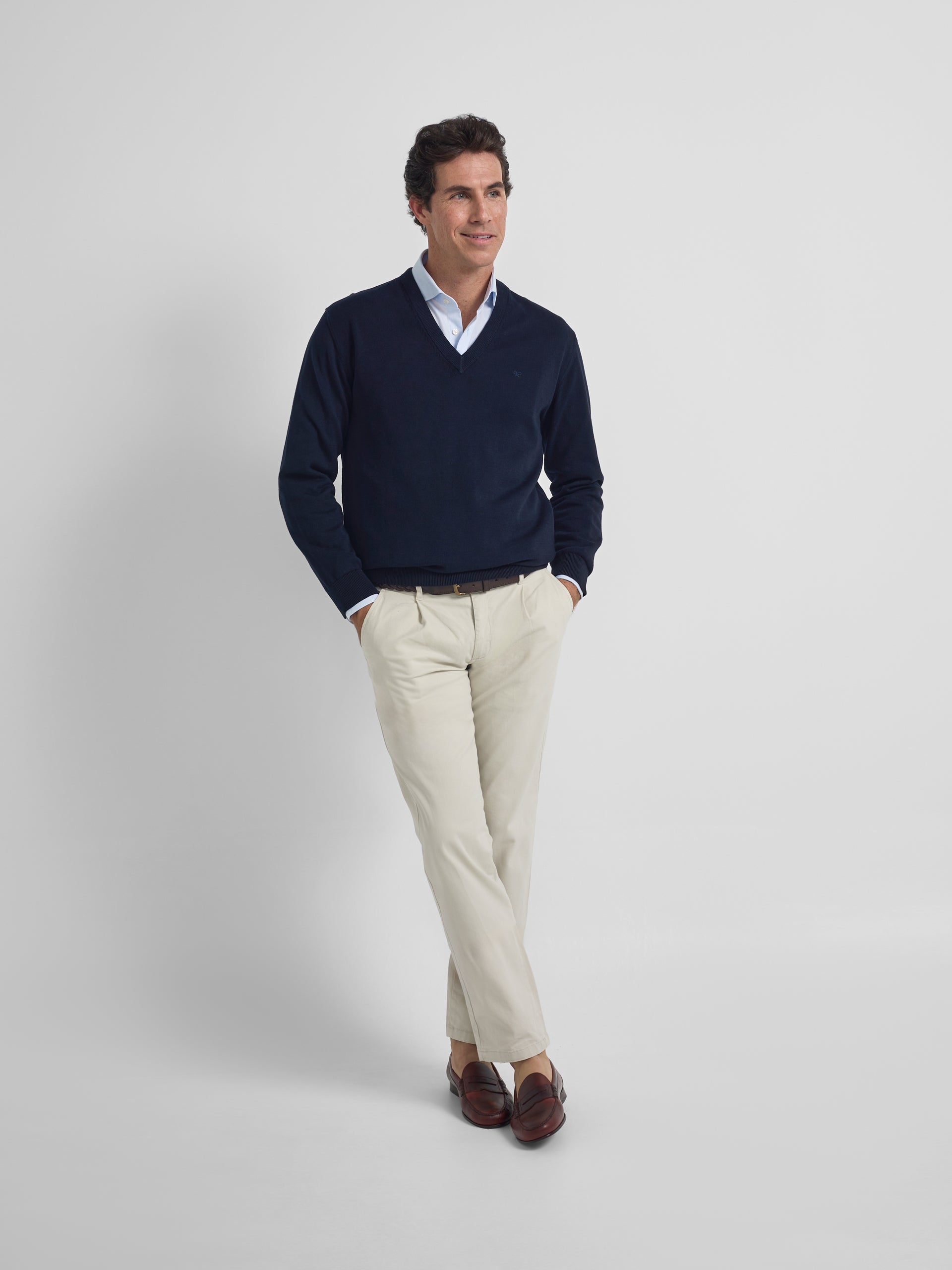 Camisola decote em V business azul-marinho