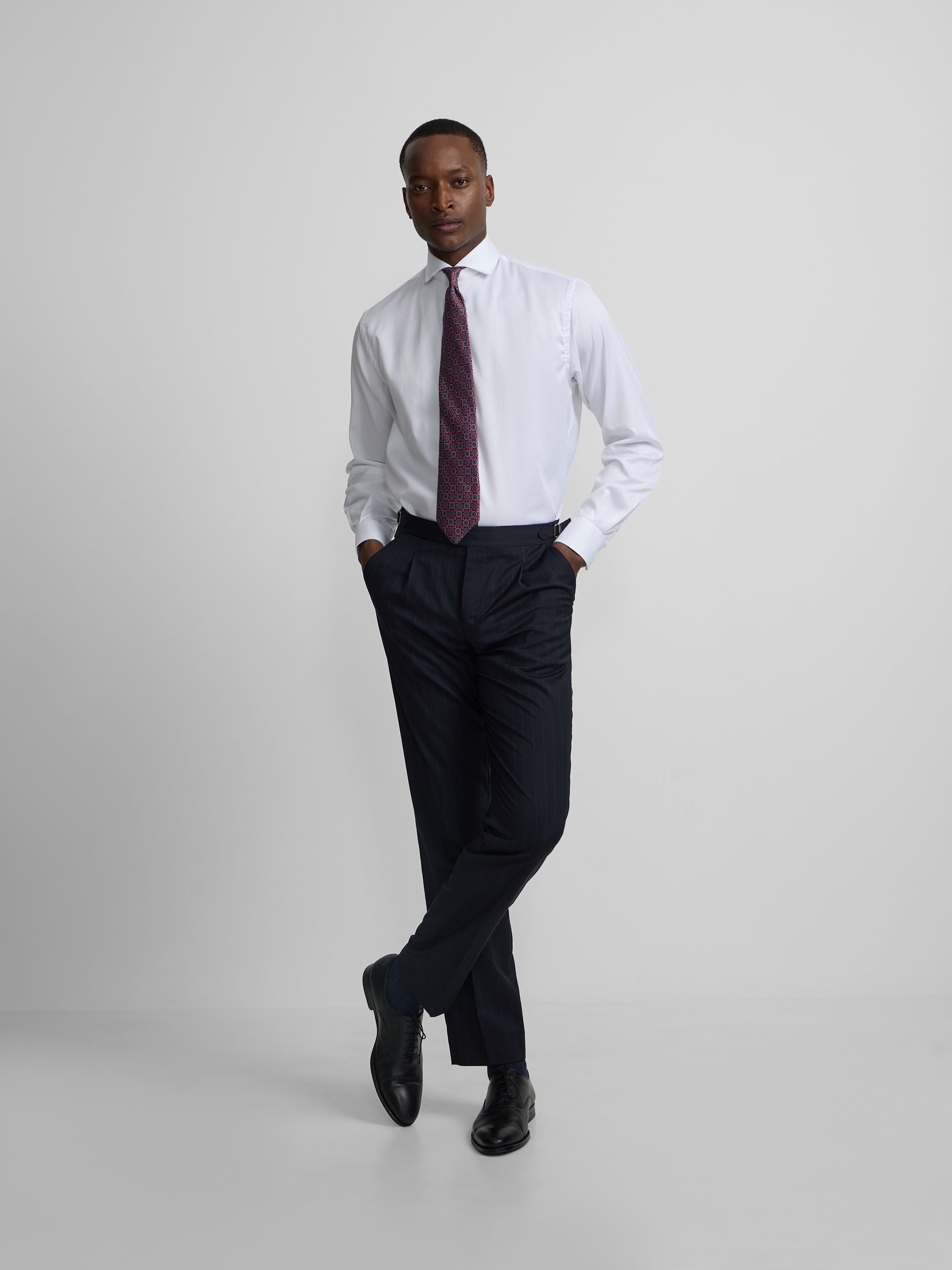 Pantalon de costume à rayures diplomatiques bleu marine