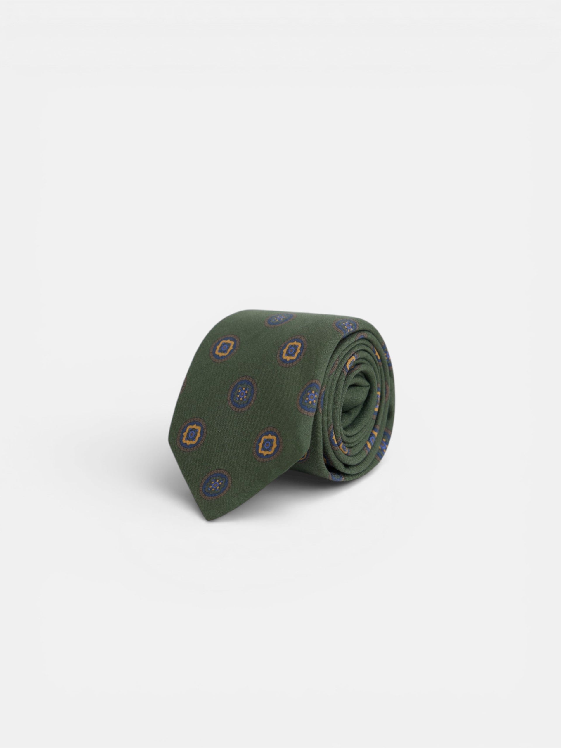 Geometric circles tie in green colors