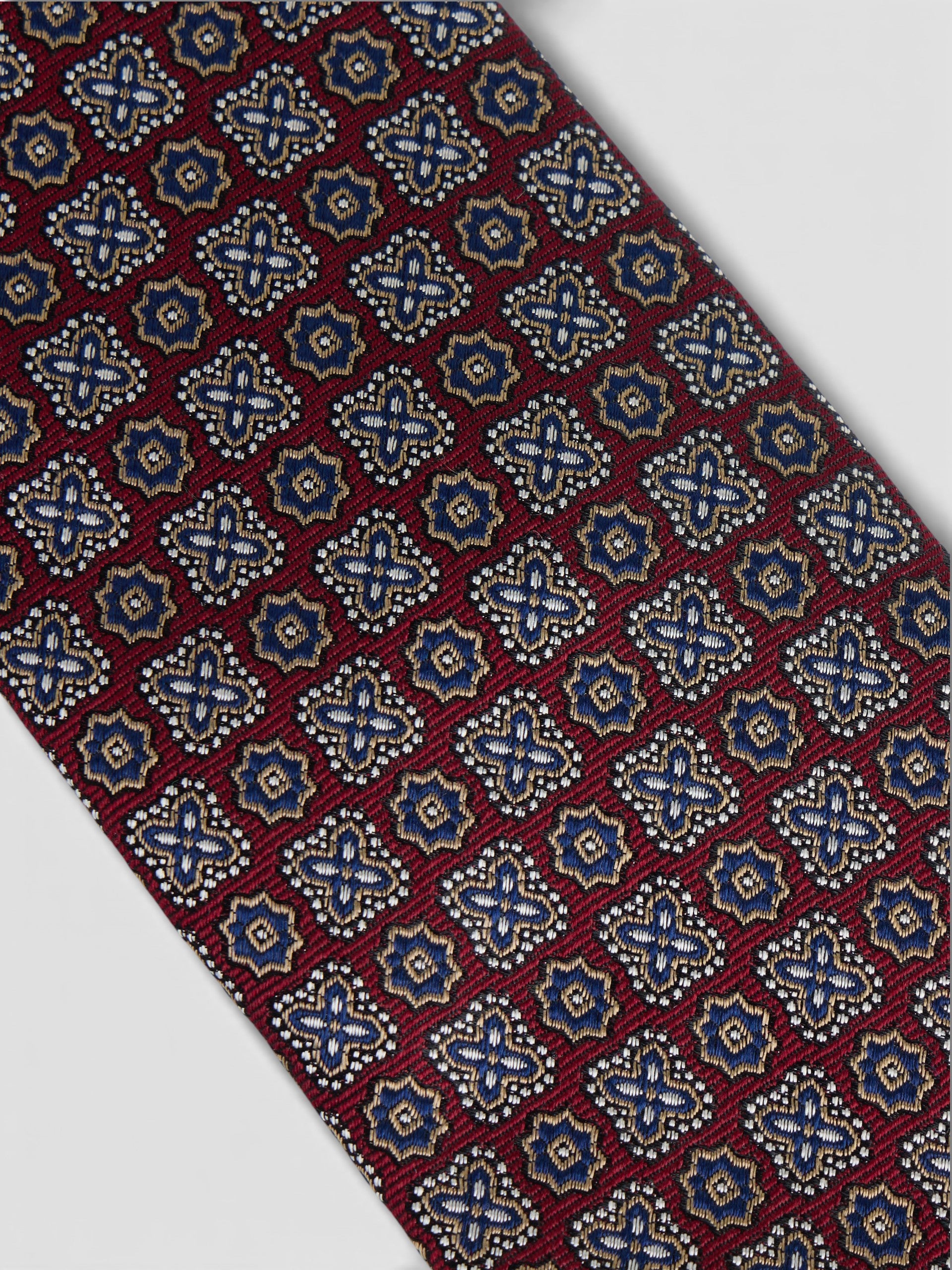 Cravate motif floral bordeaux