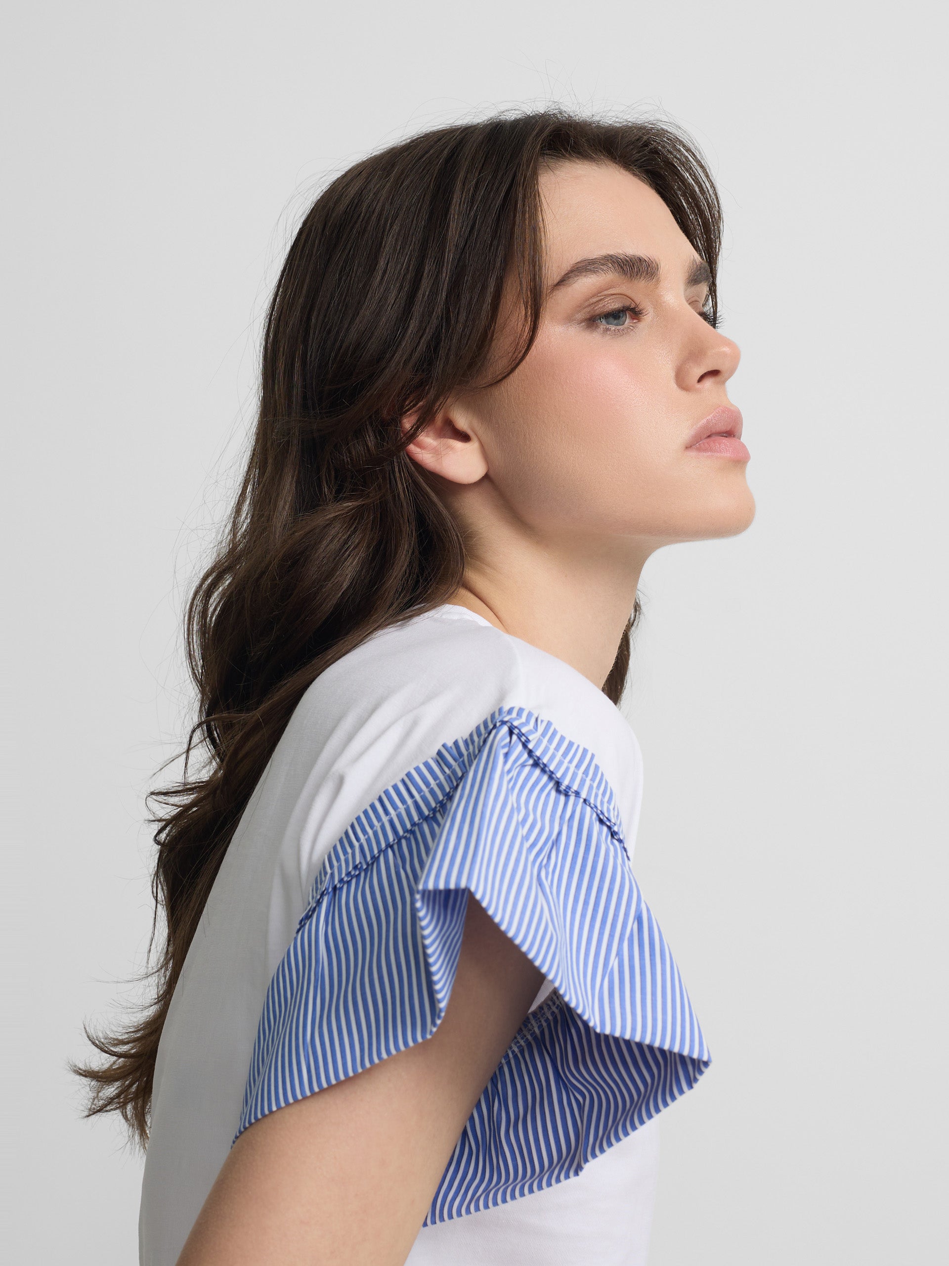 Camiseta woman volantes popelin rayas blanca
