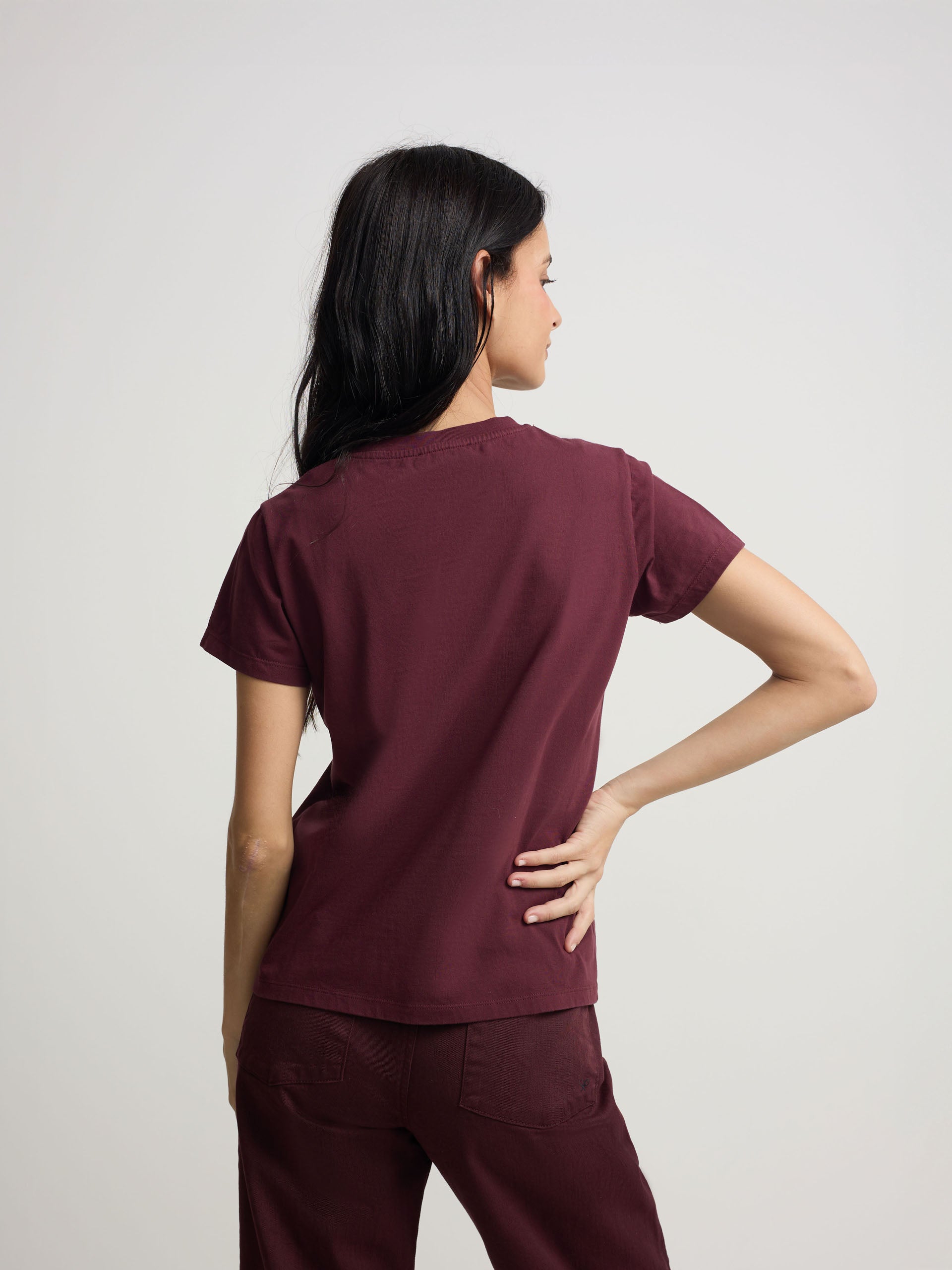 Camiseta woman silbon garabateado morada