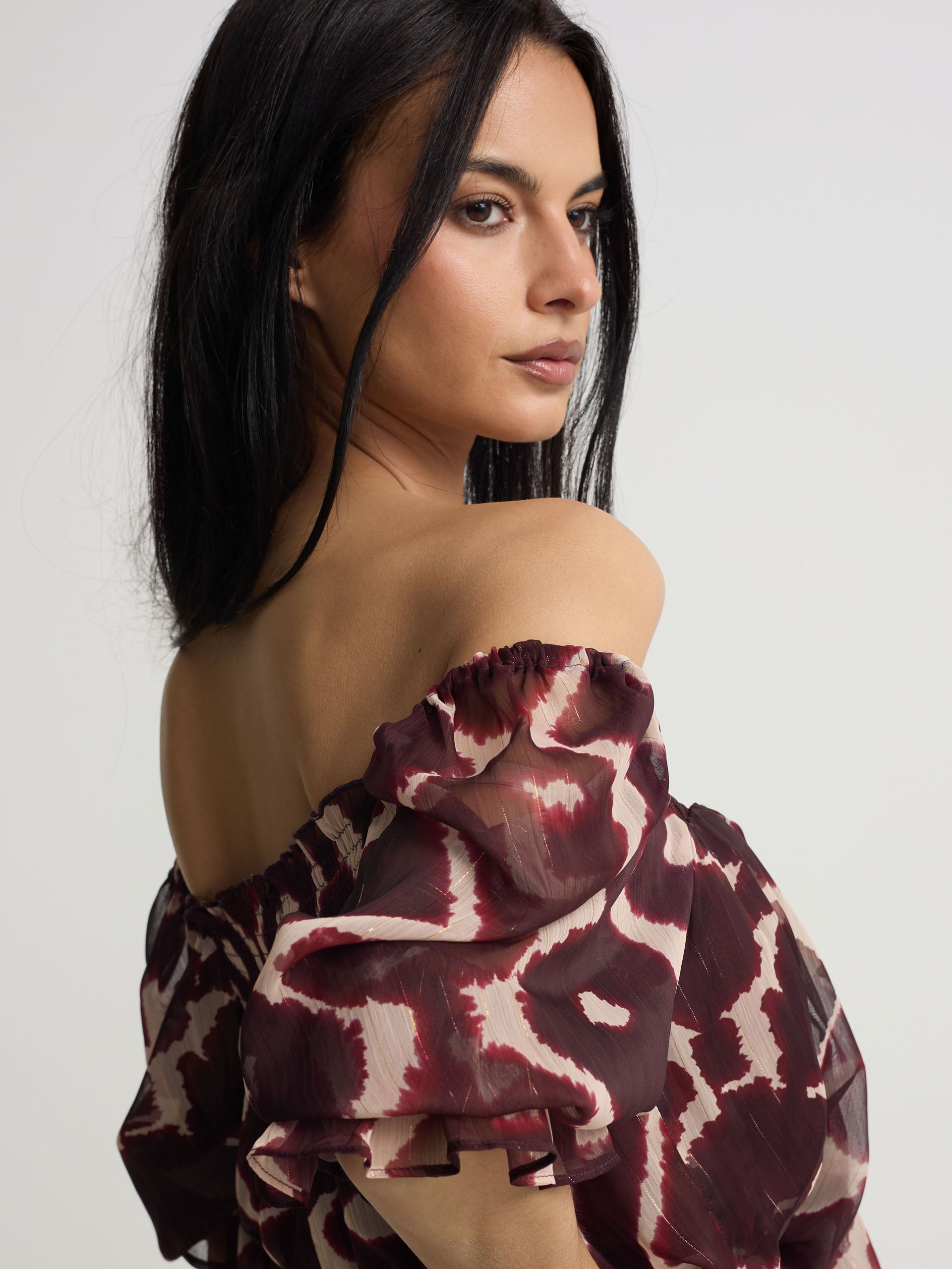 Blusa fruncida estampado marrones