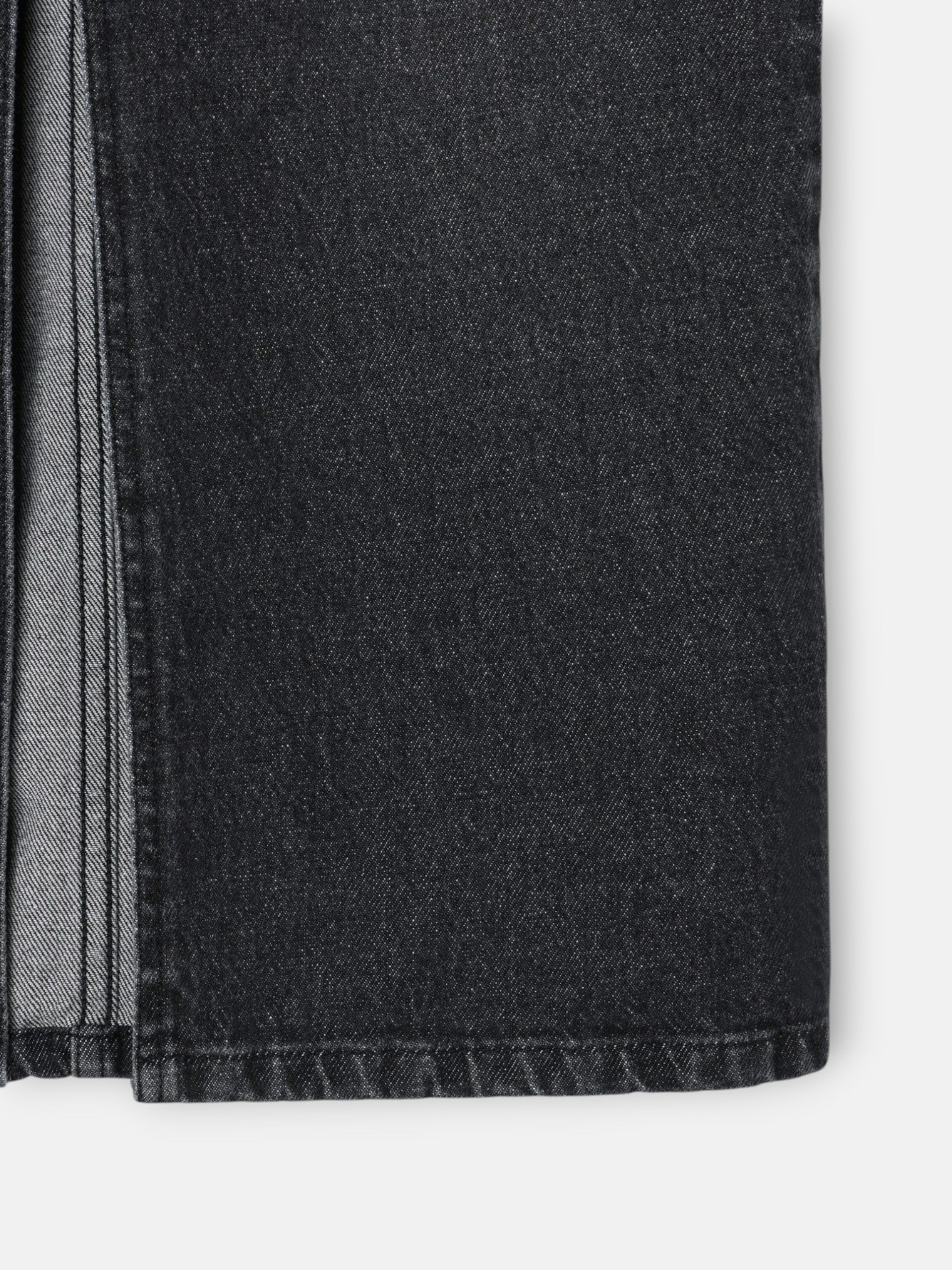 Jupe midi droite à boucle en denim gris