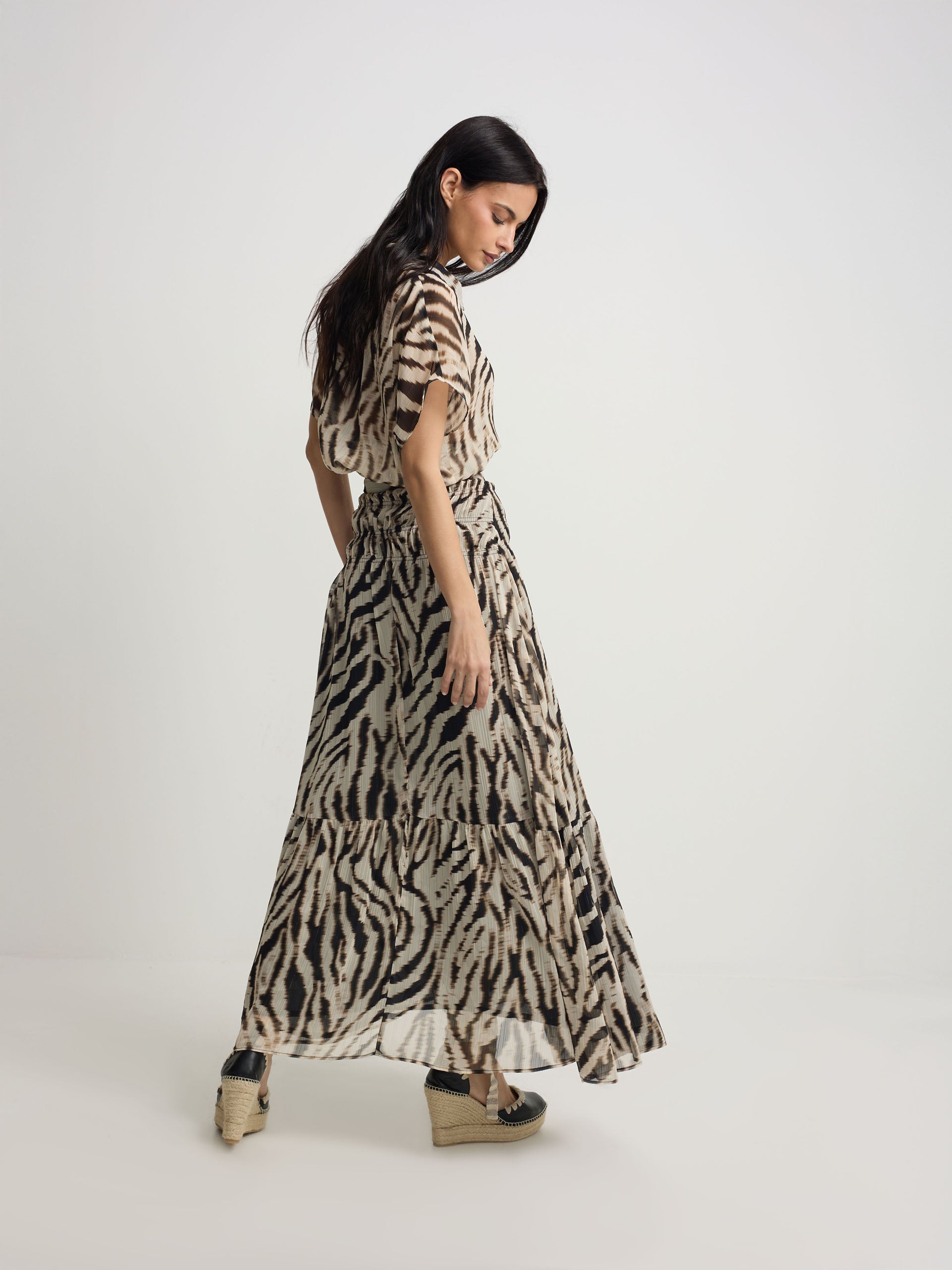 Long skirt with black animal print