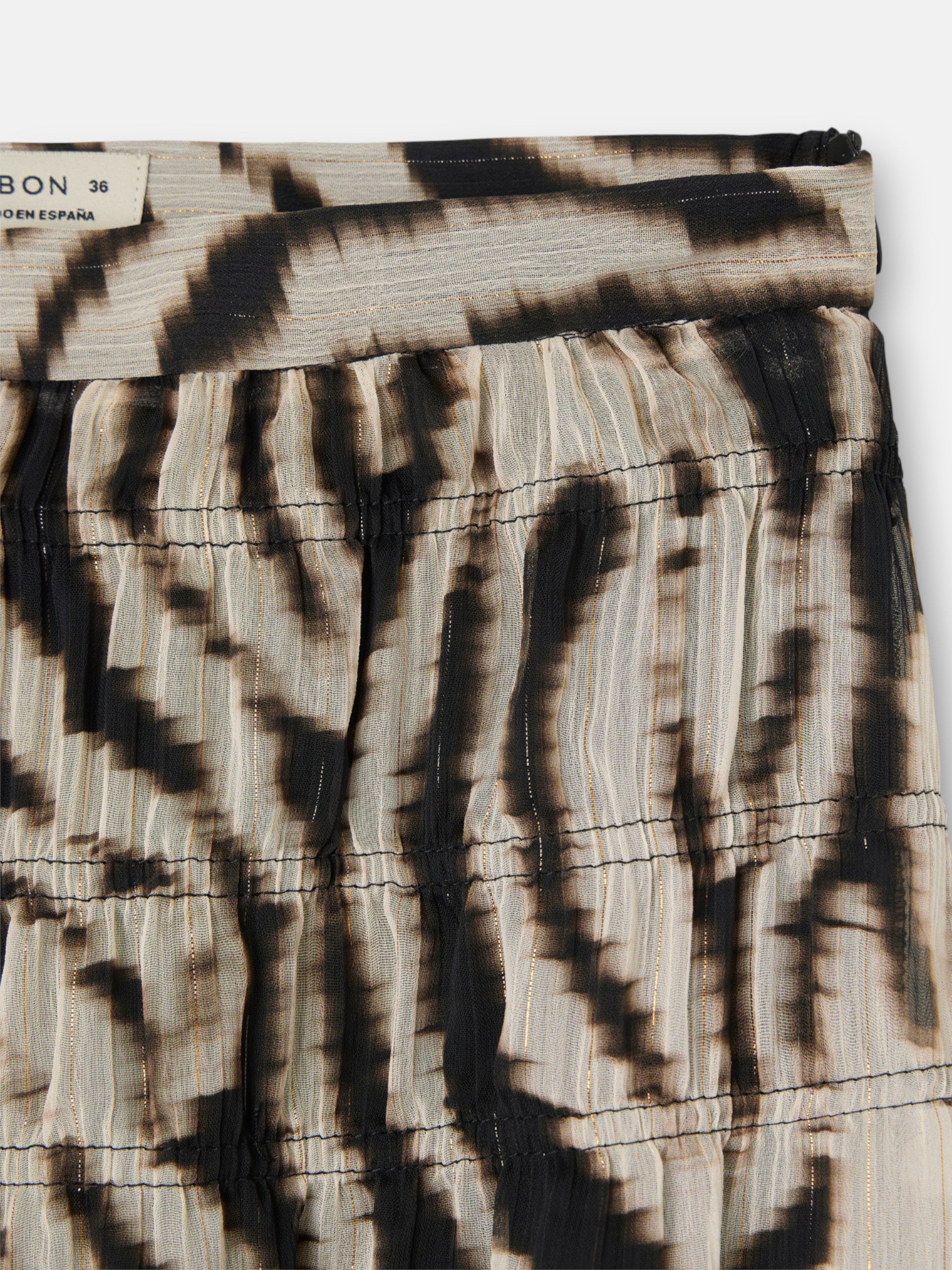 Long skirt with black animal print