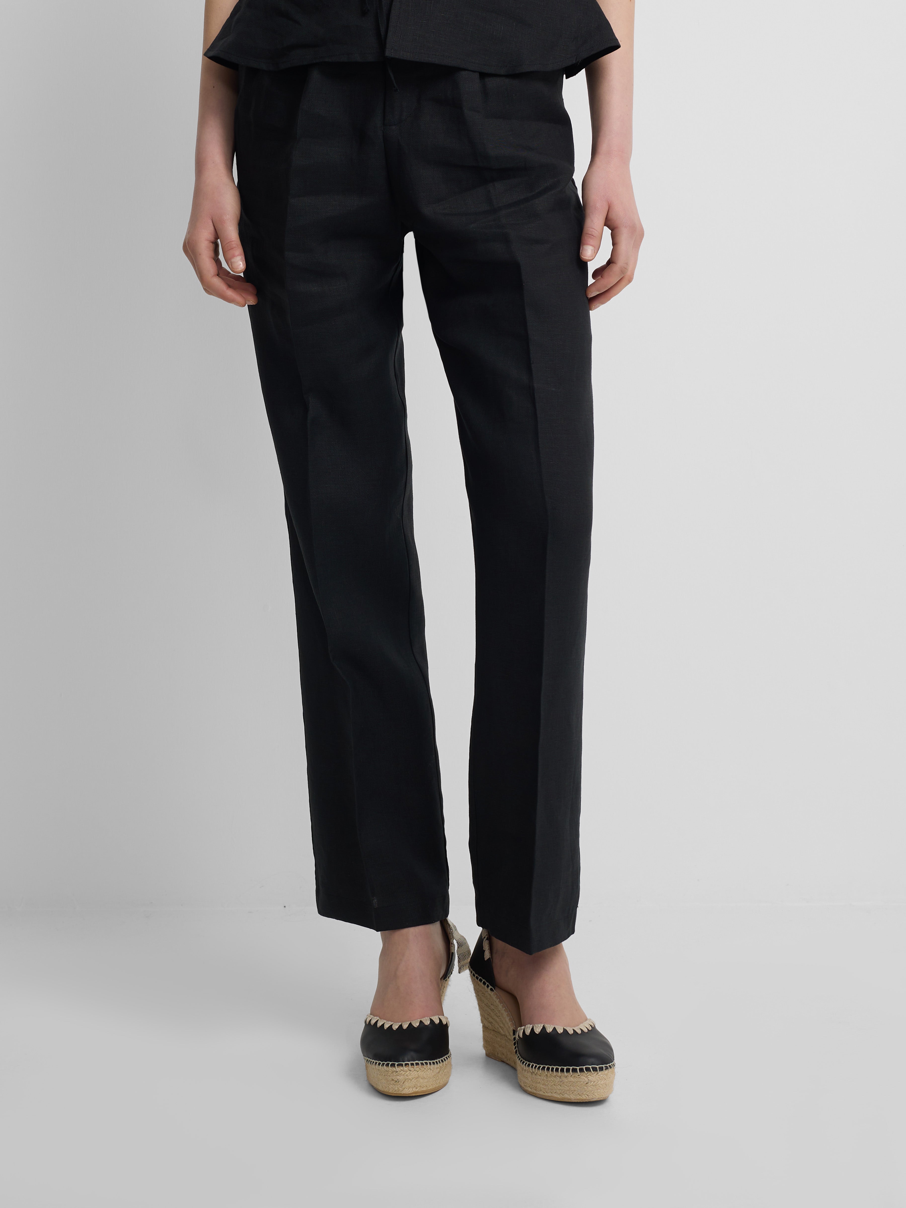 Pantalon lino negro