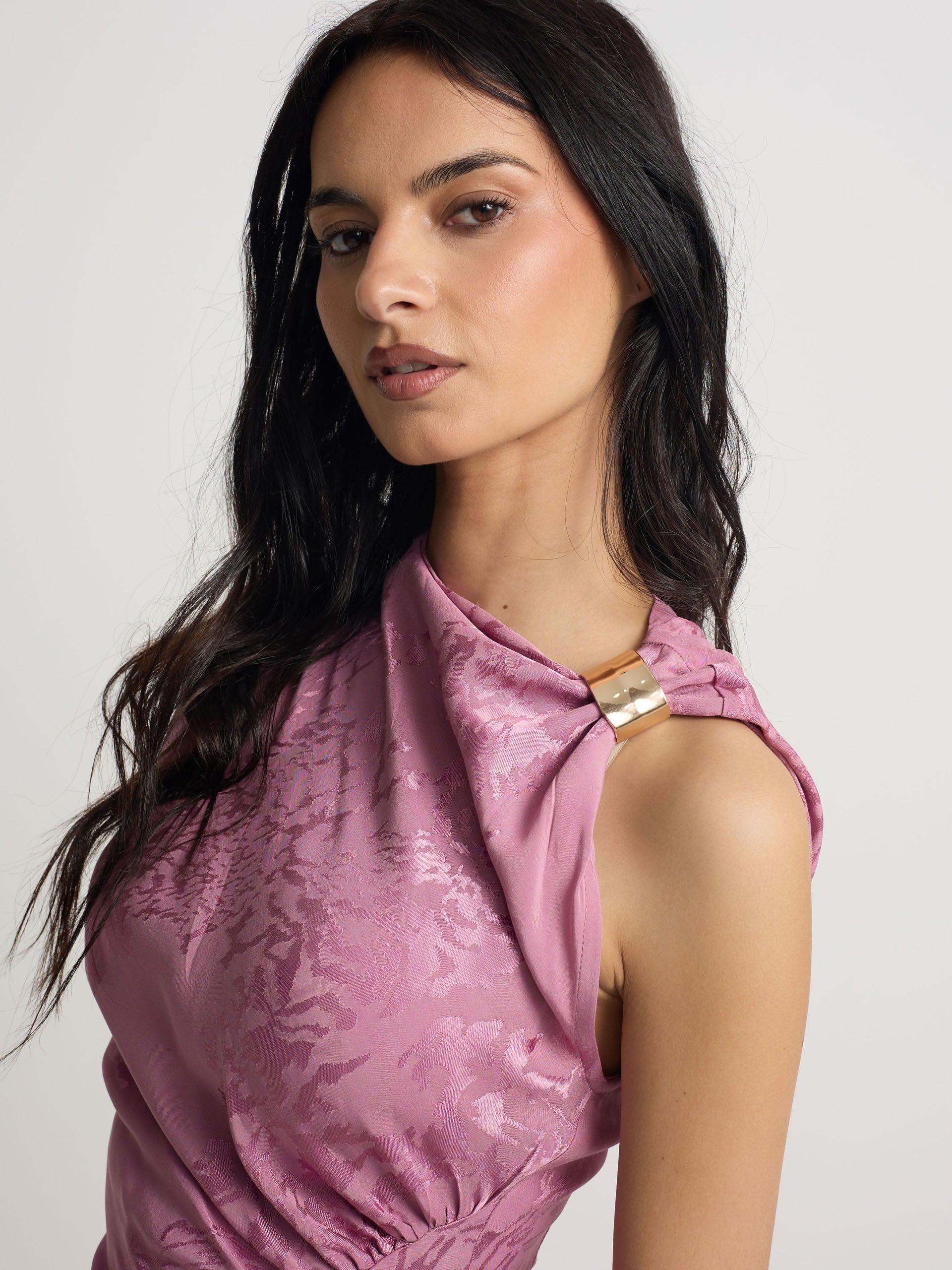 Vestido midi lencero jacquard morado