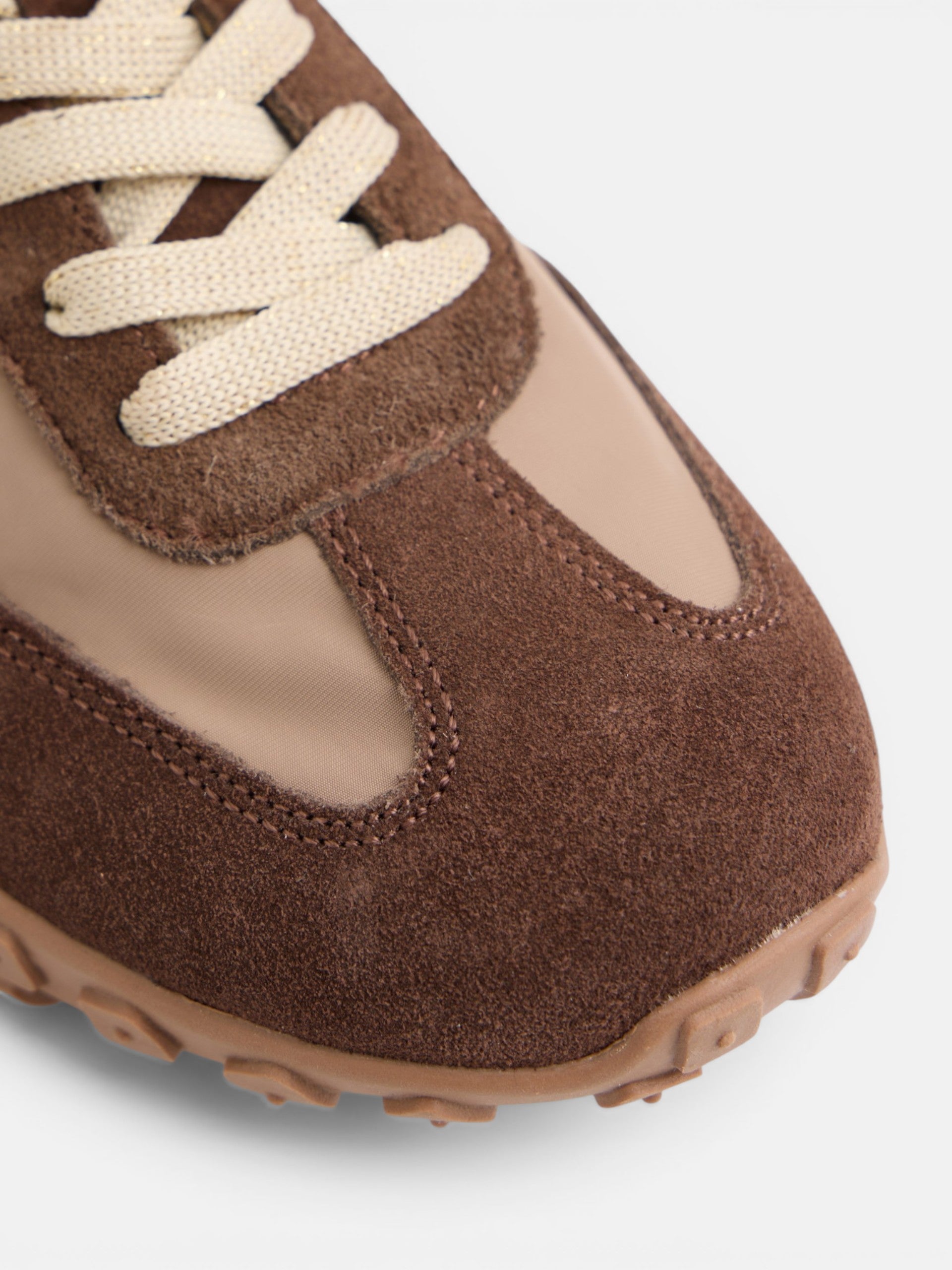 Baskets de course marron