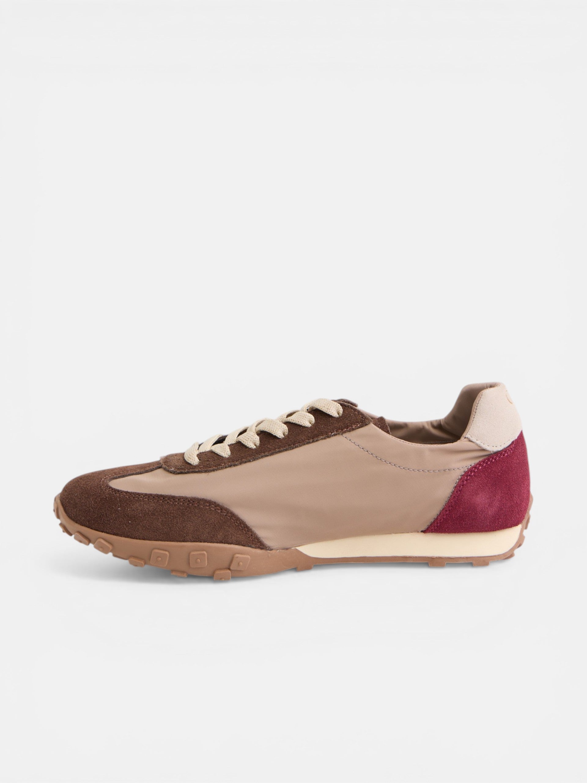 Baskets de course marron