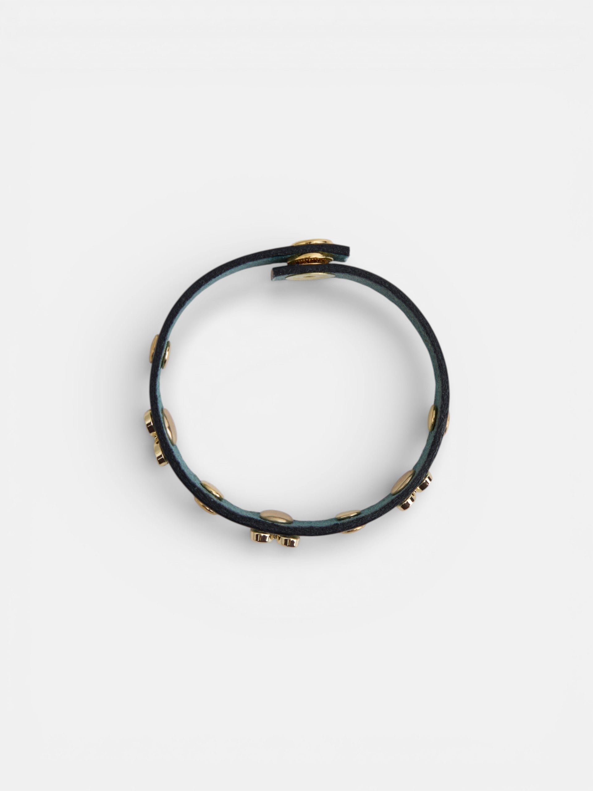 Pulsera piel logo y tachas verde agua