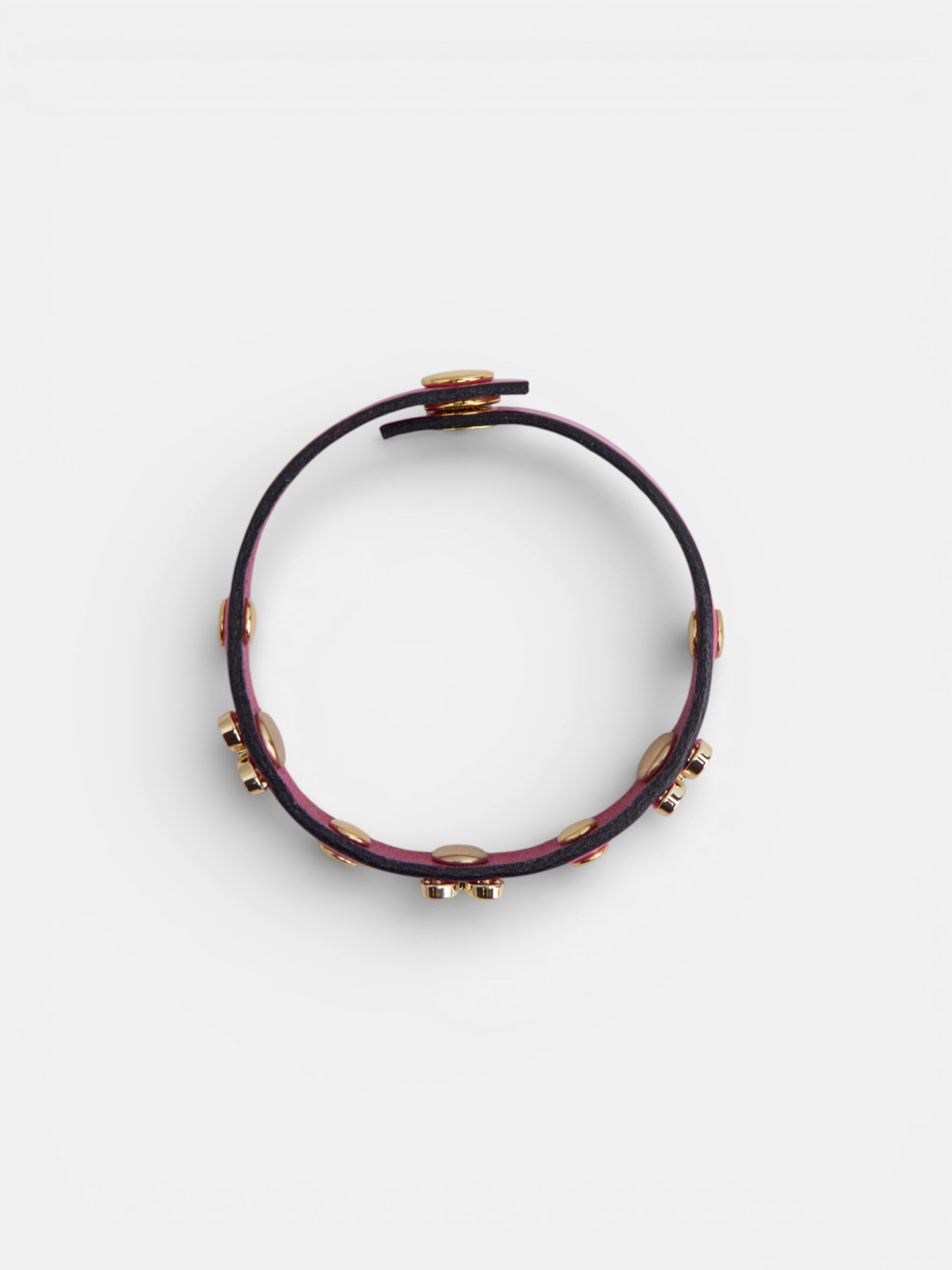 Pulseira de pele com logótipo e tachas rosa