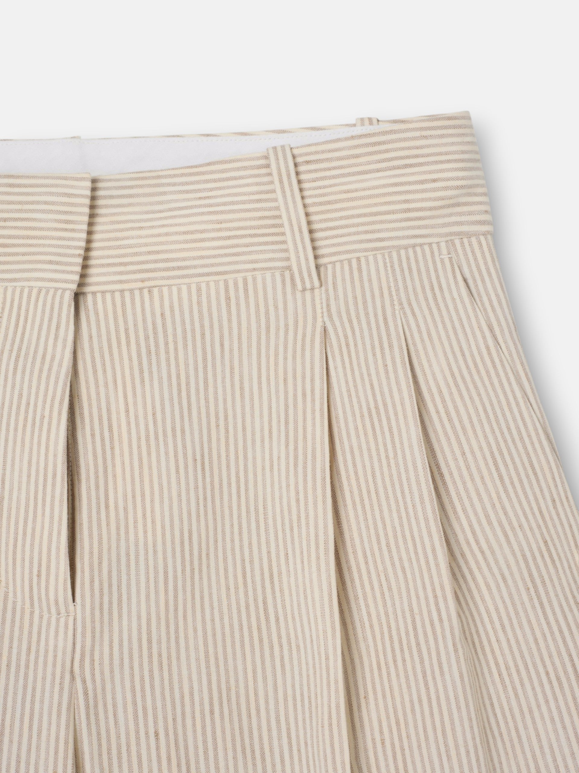 Pantalon recto rayas beige