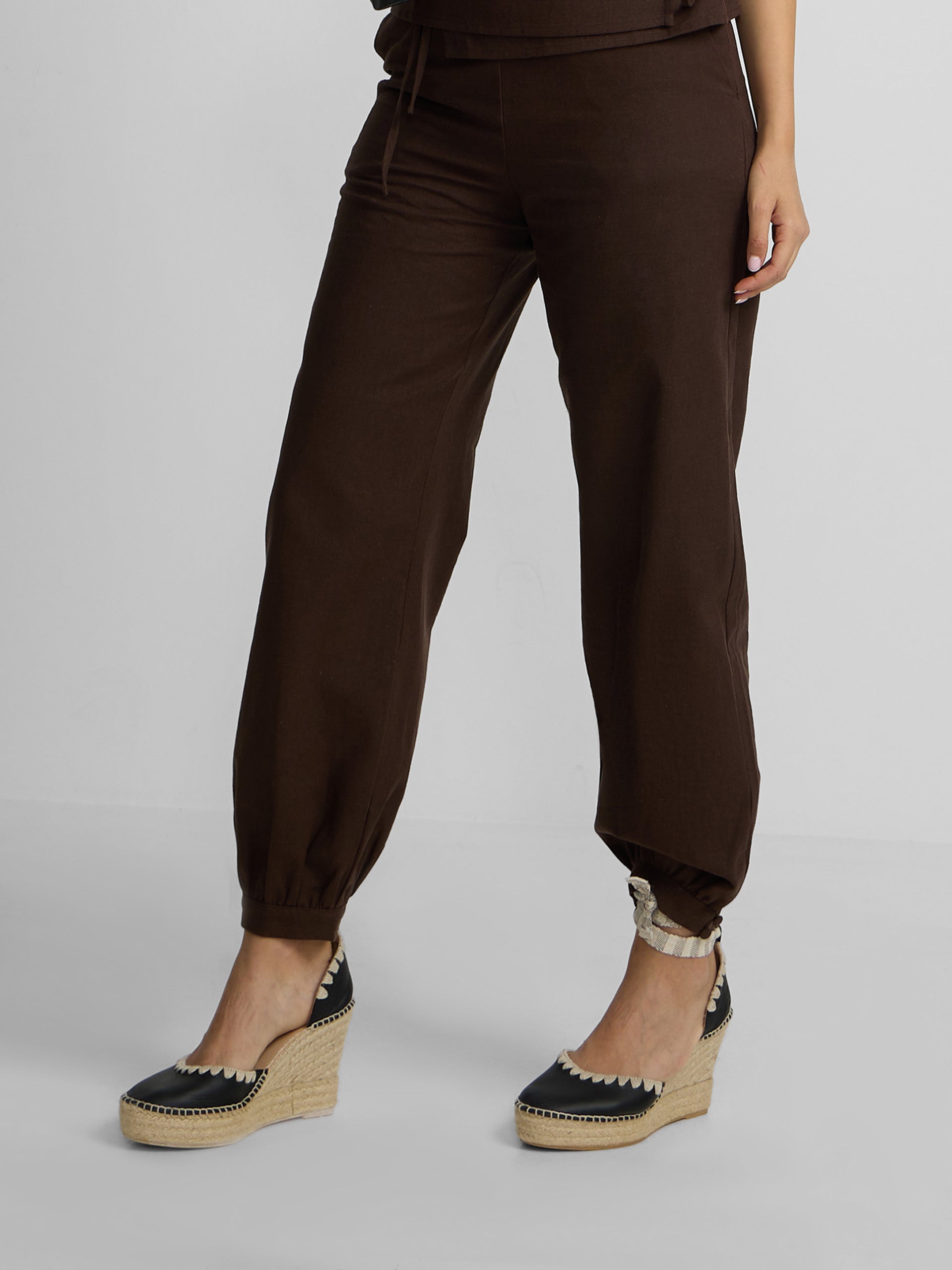 Pantalon bombacho lino marron