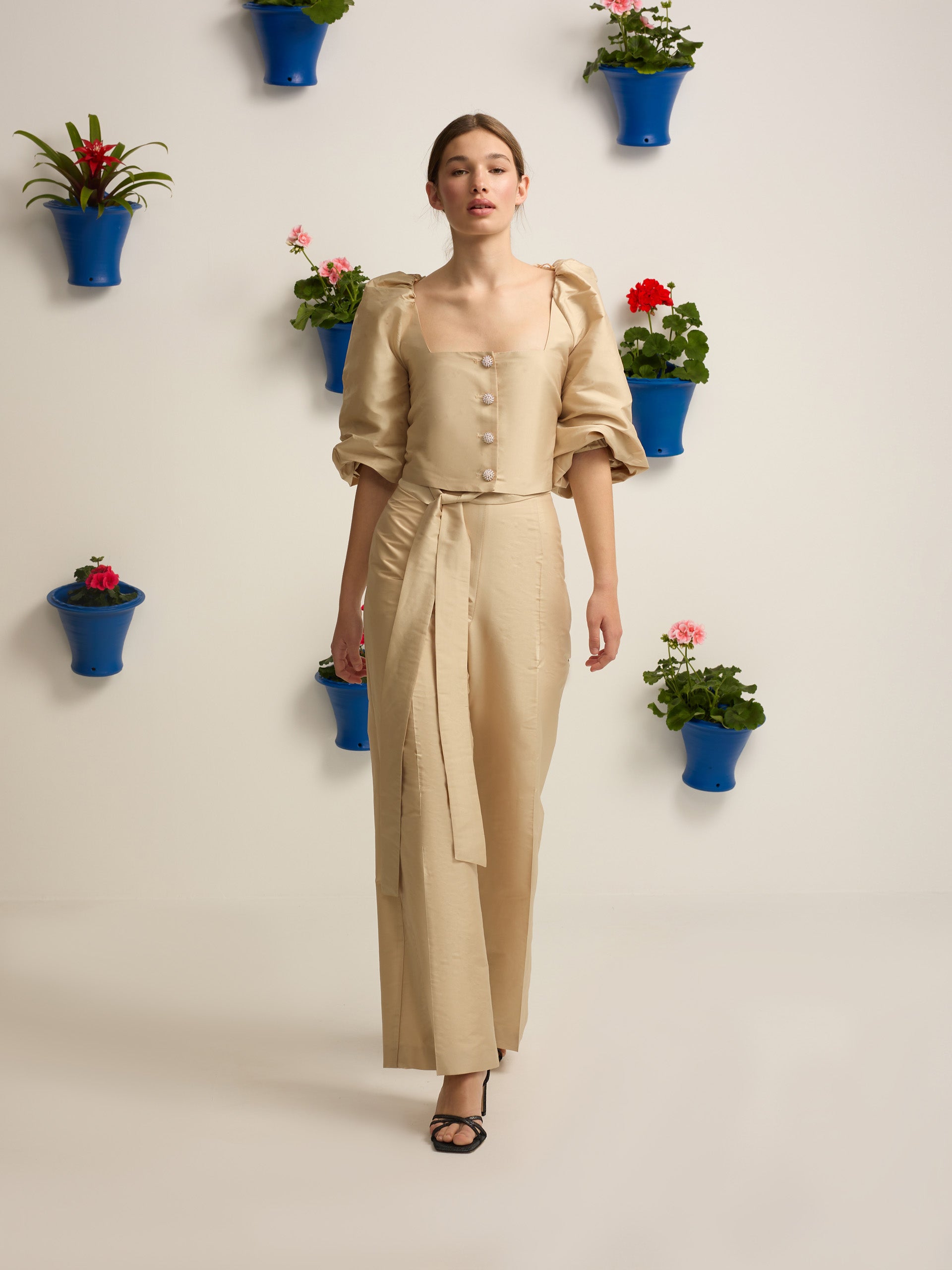 Blusa event collection manga farol beige