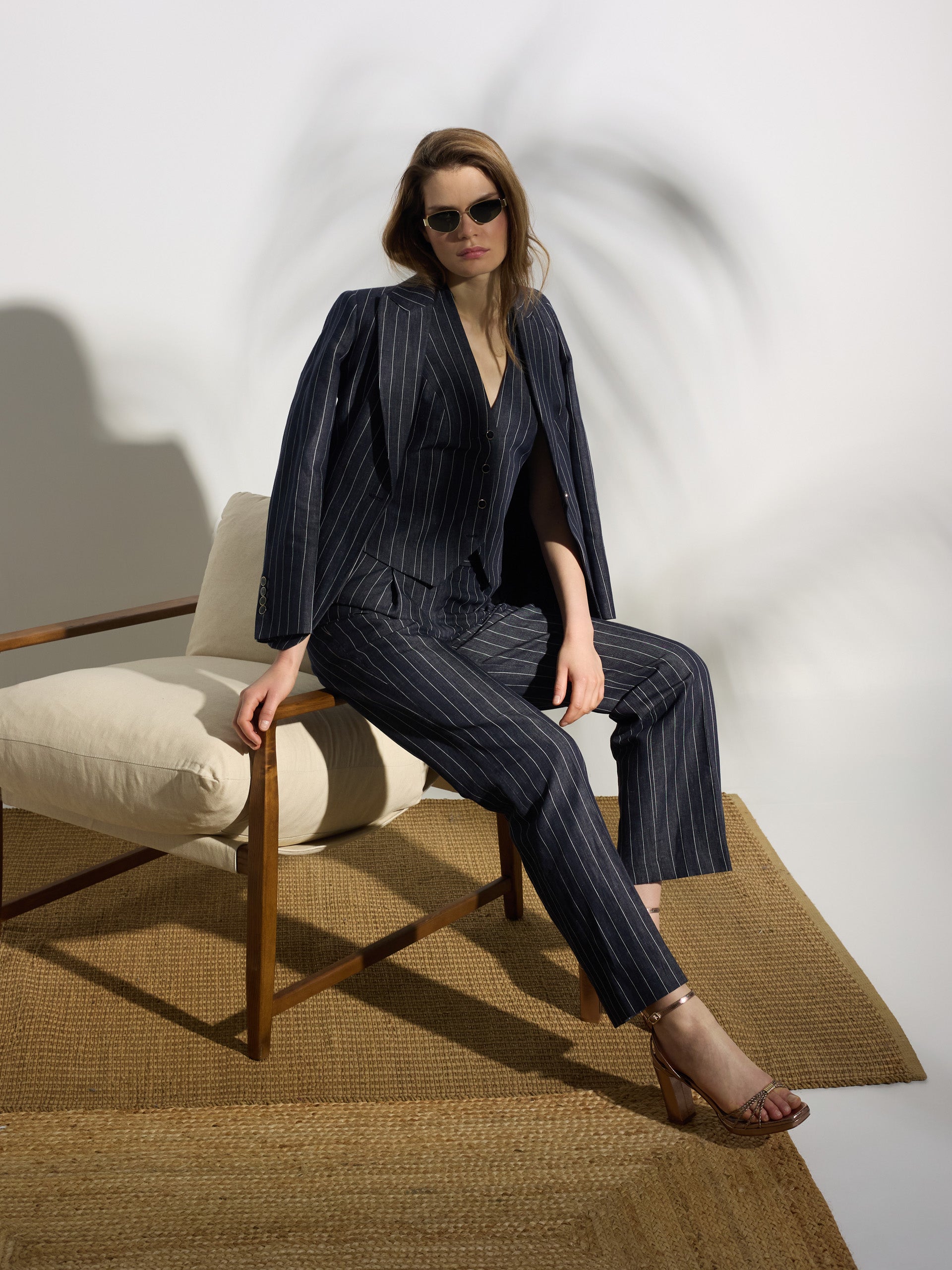 Pantalon unique à rayures diplomatiques gris