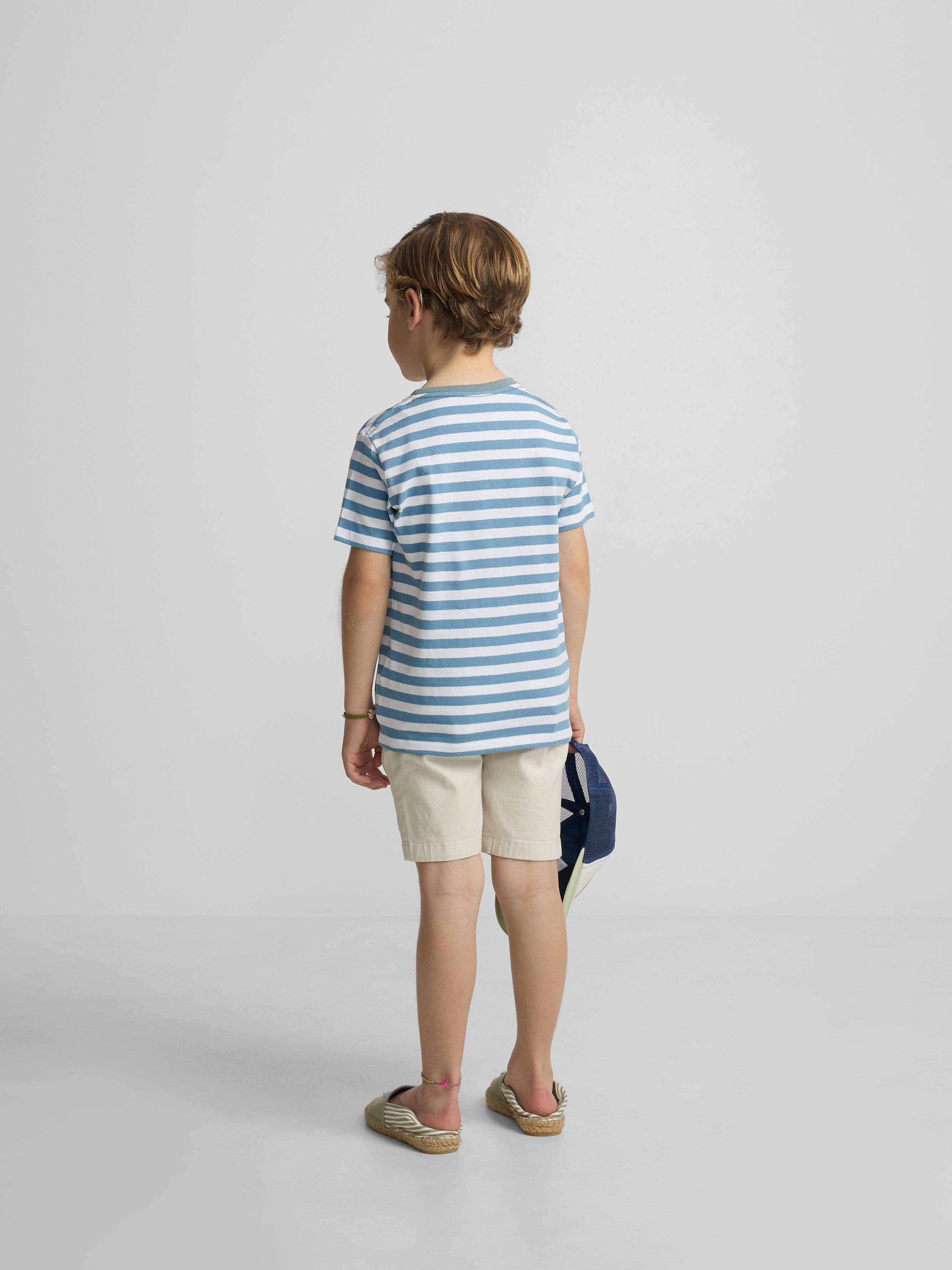 Camiseta kids ribete rayas finas azul