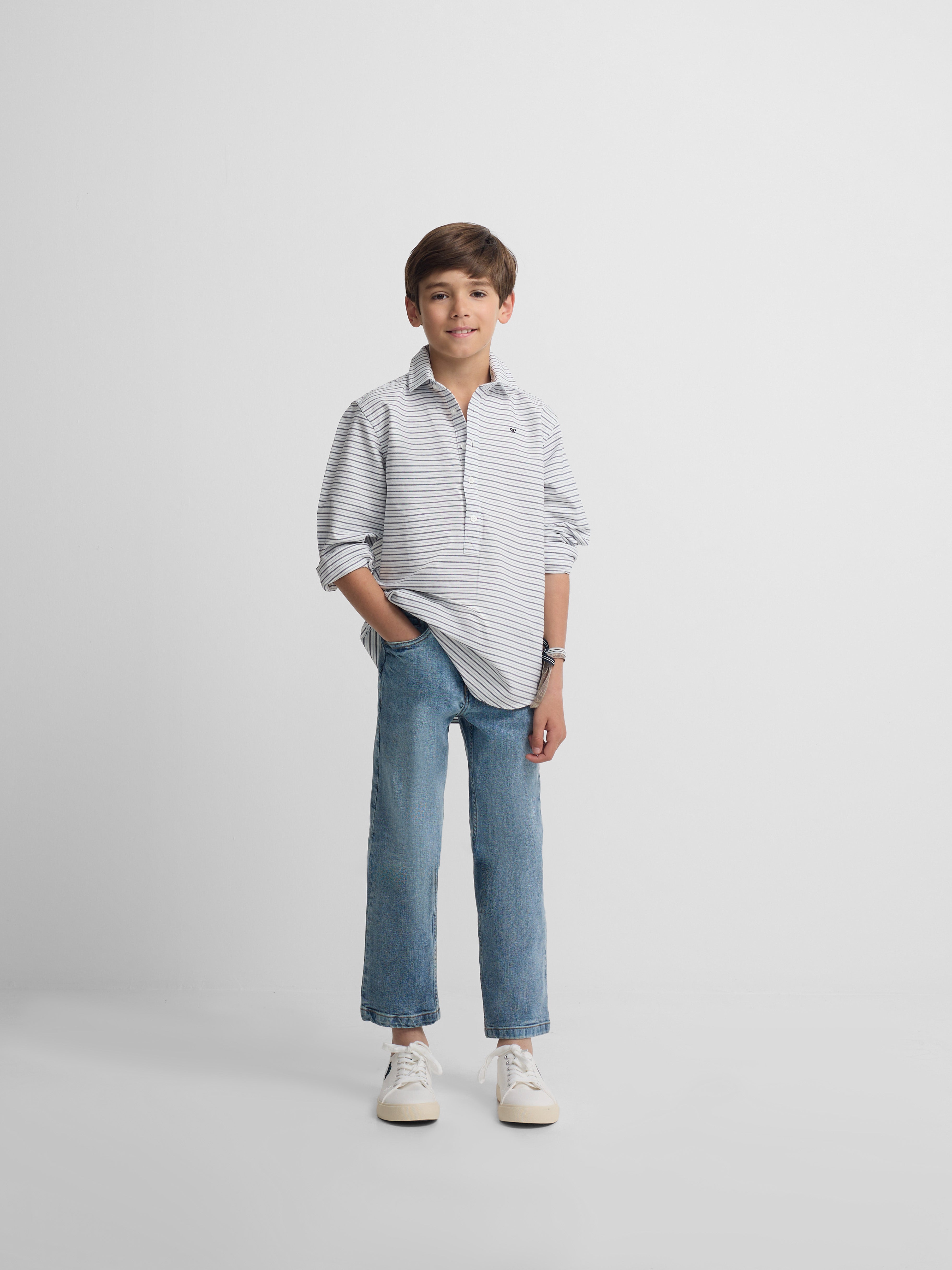Polera sport kids oxford raya crema azul marino