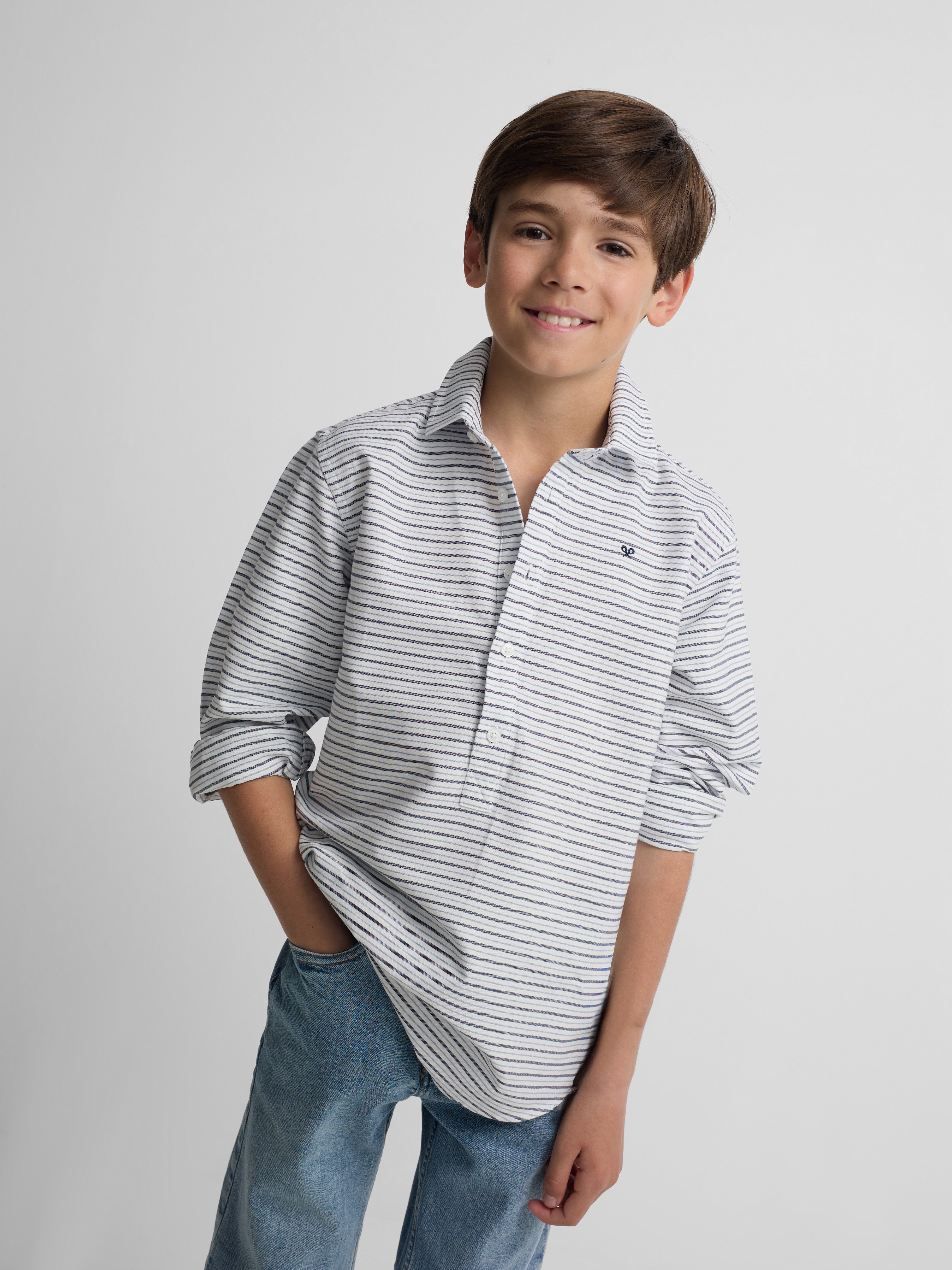 Polera sport kids oxford raya crema azul marino