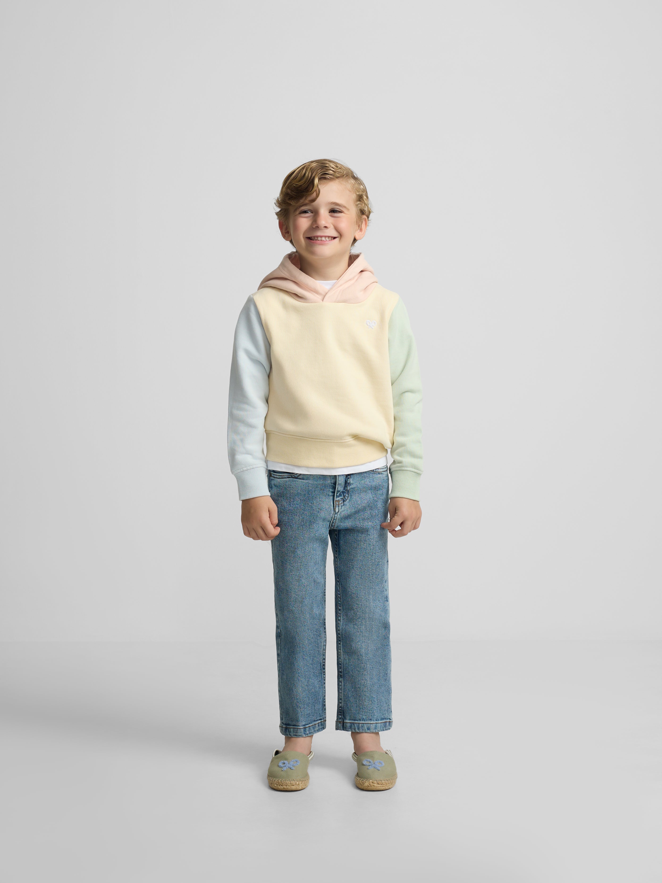 Sweatshirt kids com capuz multicolor amarelo