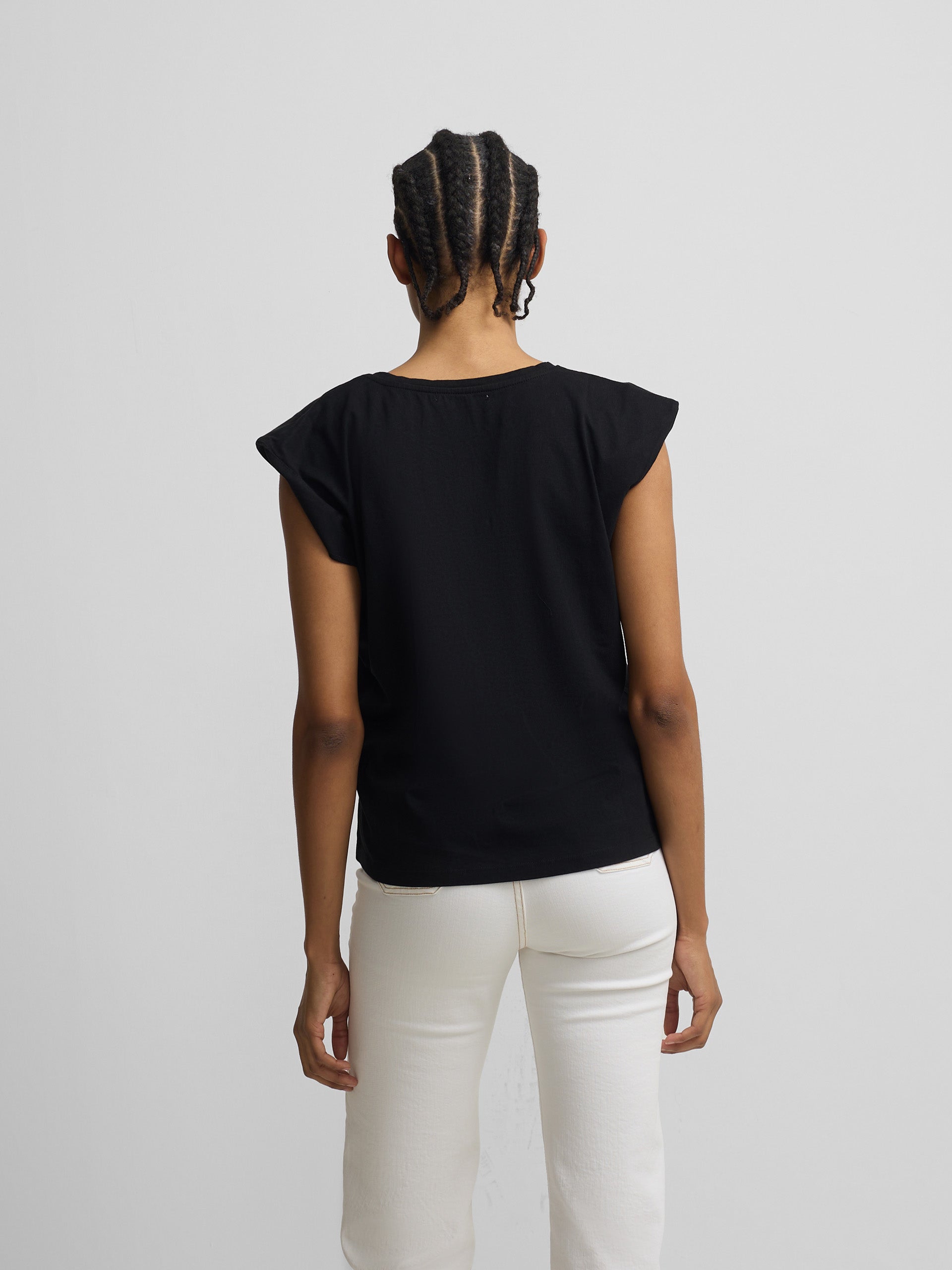 Black woman sun t-shirt