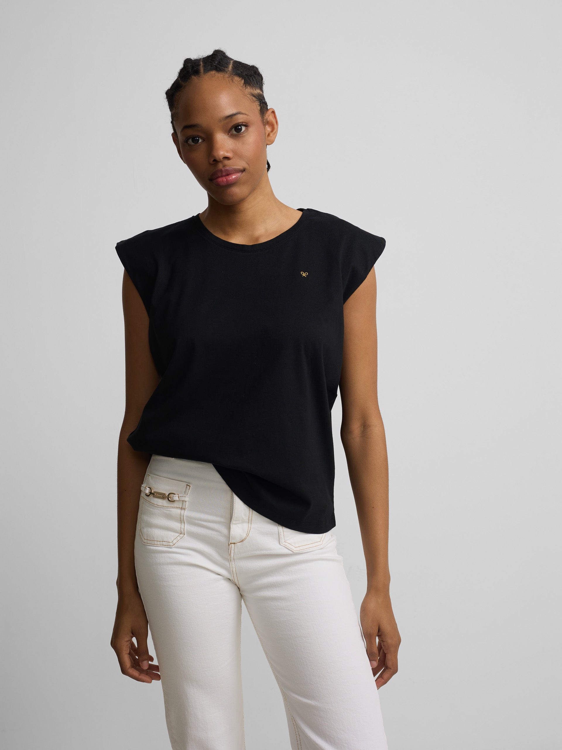 Black woman sun t-shirt