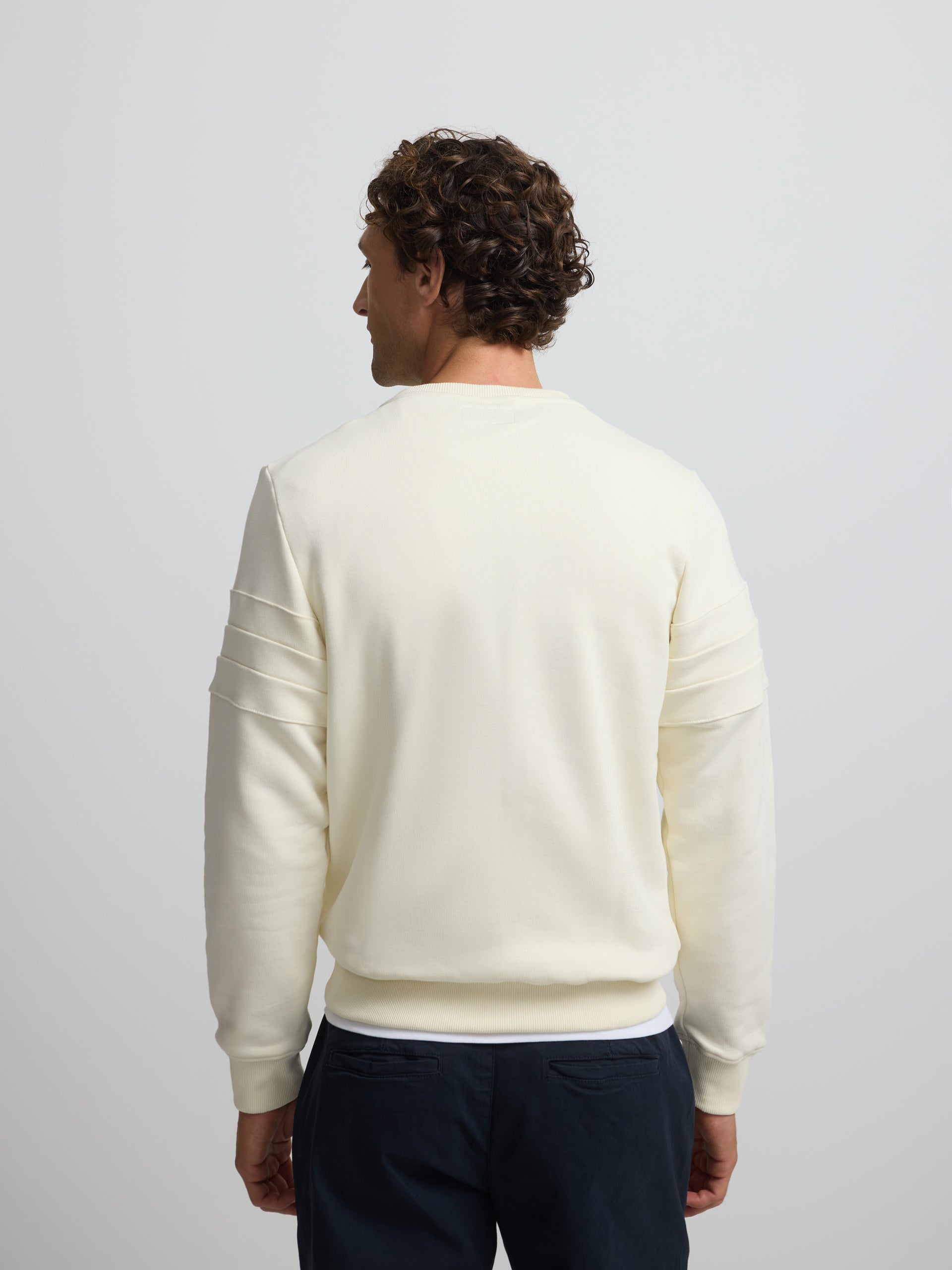 Sweat-shirt raquette en relief ton crème