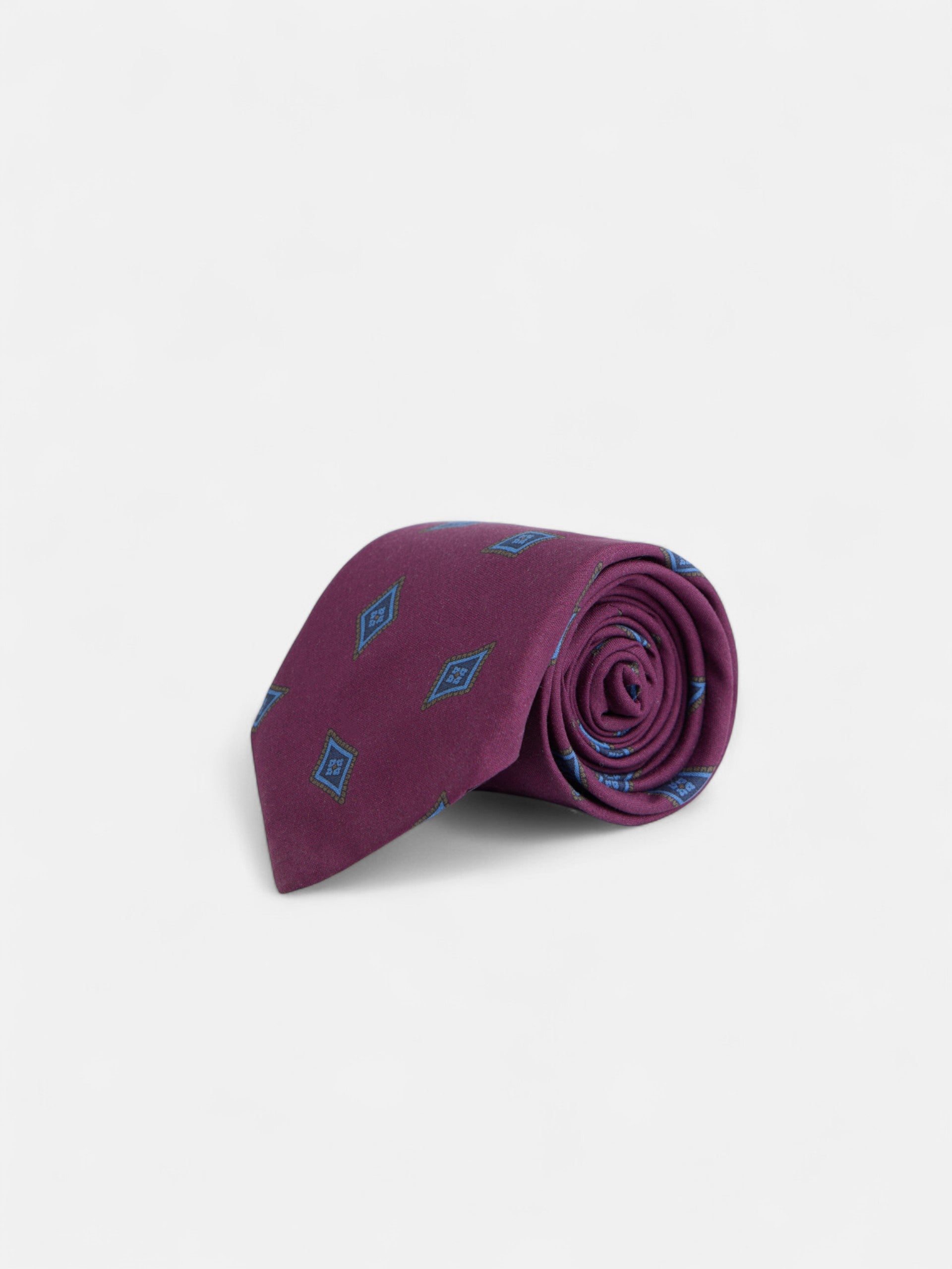 Corbata motivo rombo burdeos