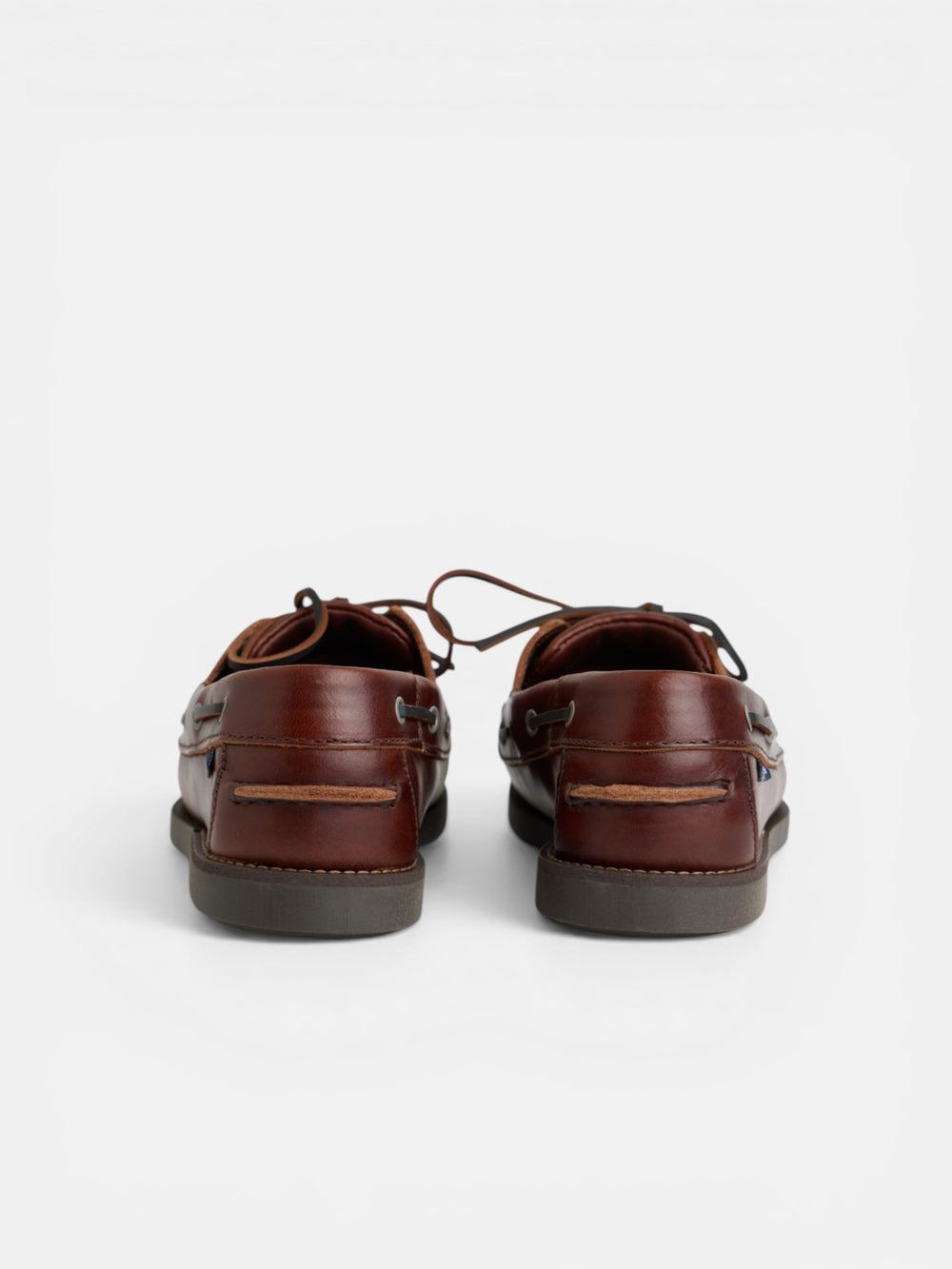 Zapato nautico piel fino marron claro