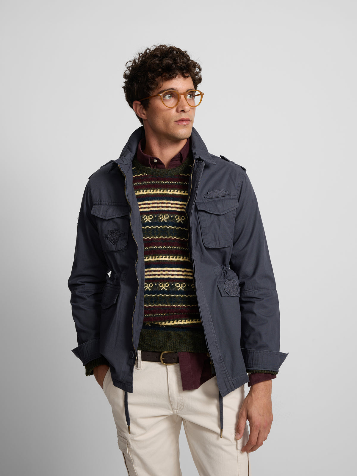 Chaqueta militar azul marino