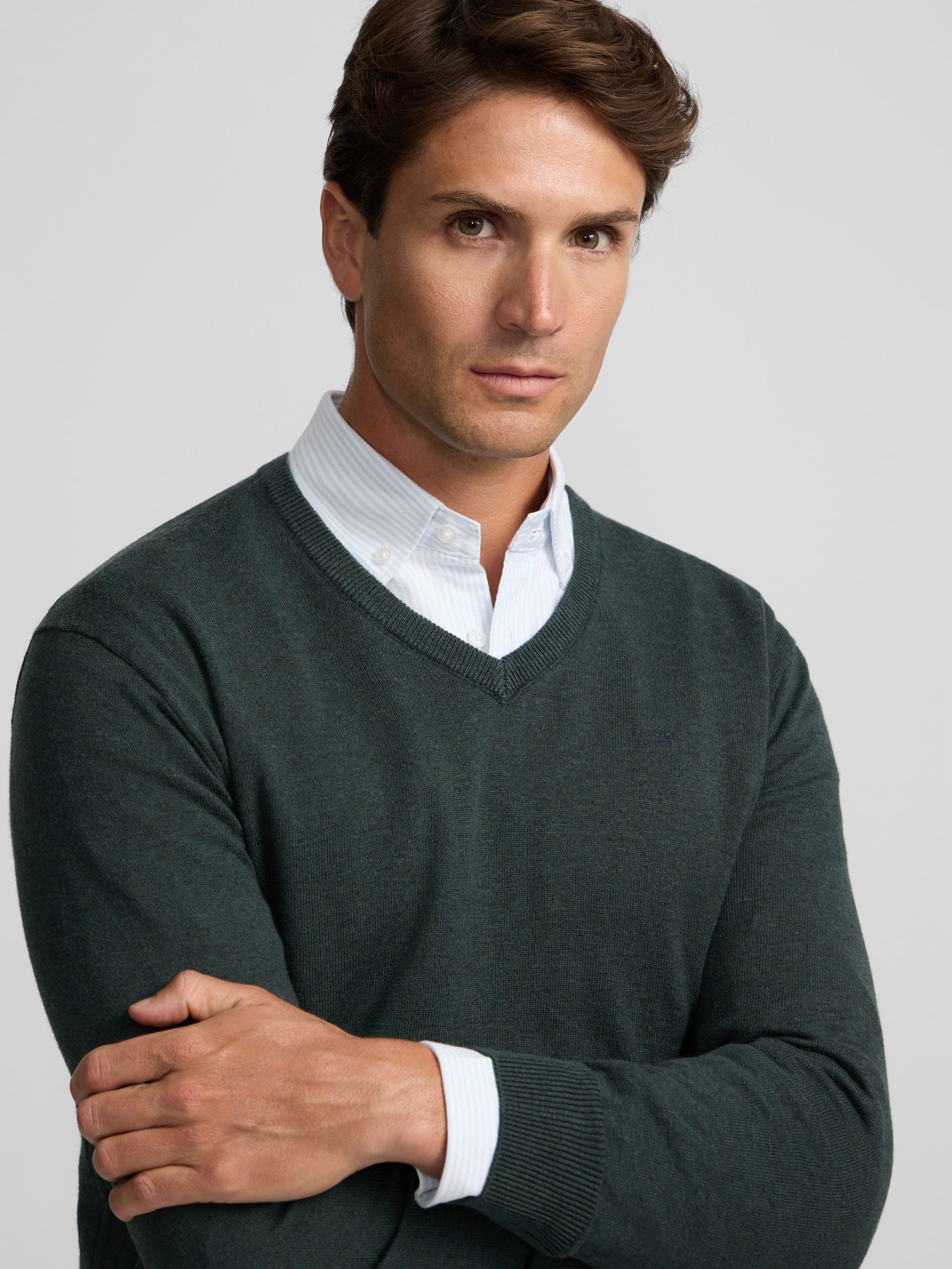 Pull col en V vert