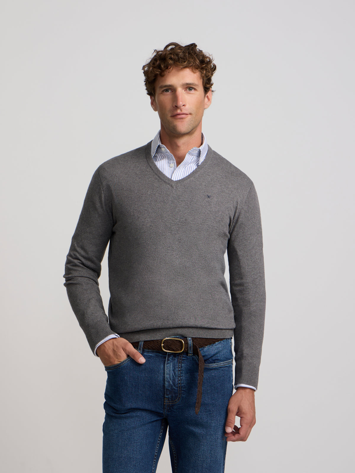 Jersey cuello pico gris