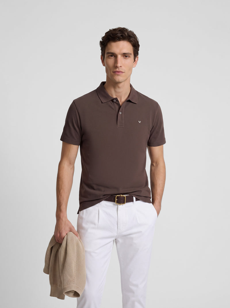 Short-sleeved brown polo