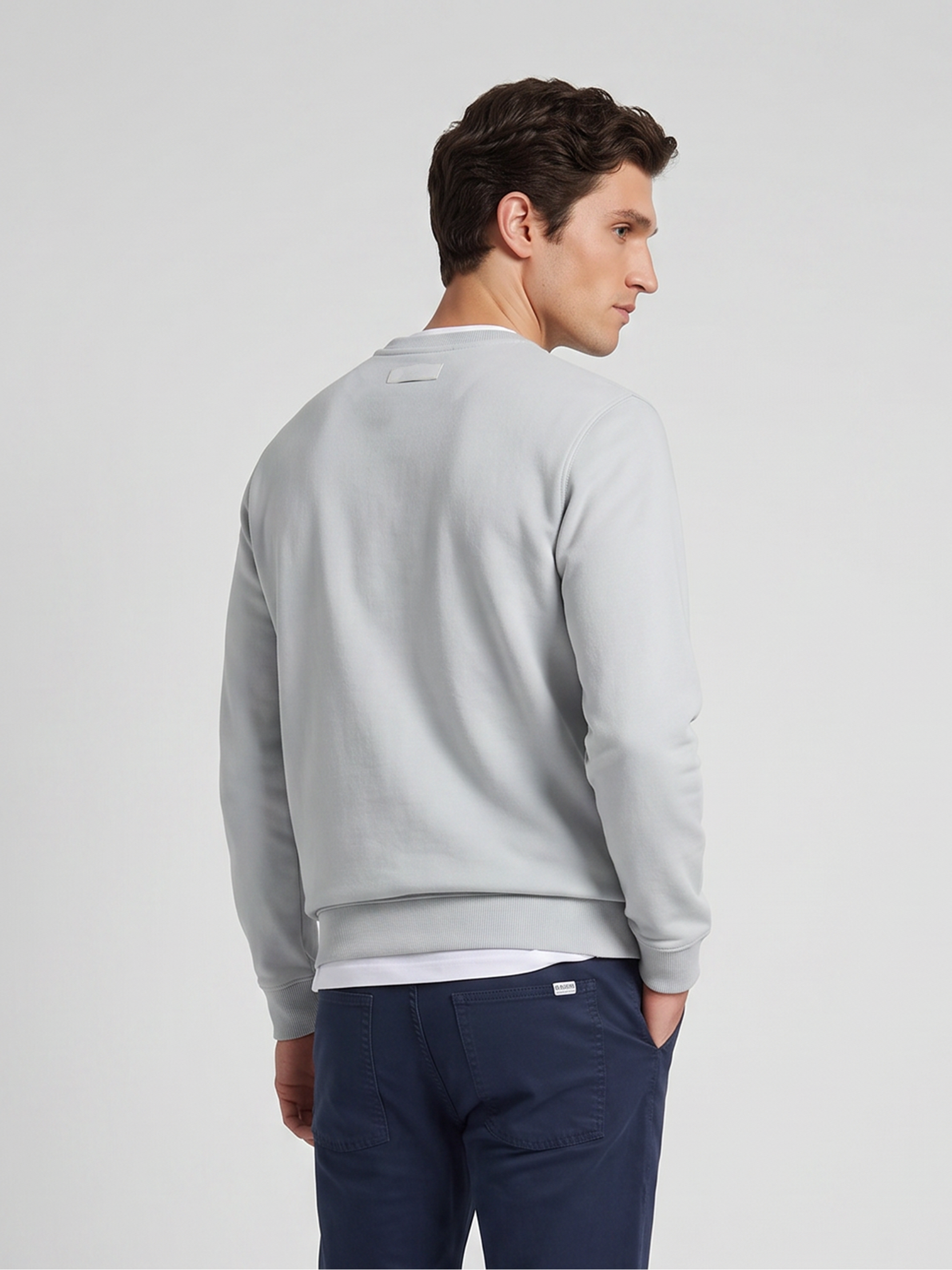 Classic sweatshirt with embossed logo in light grey