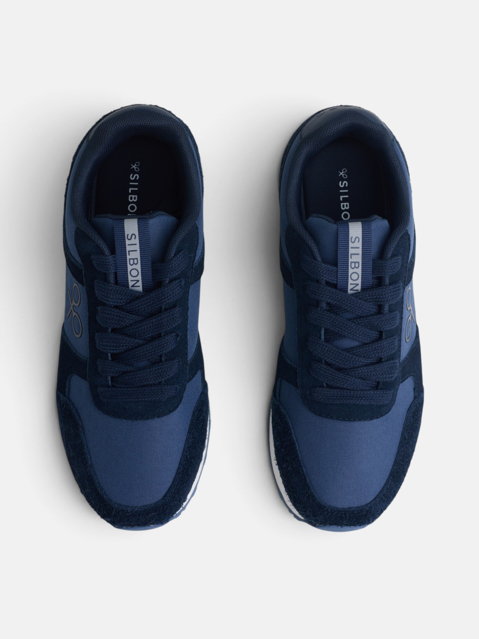 Zapatilla urban style azul marino