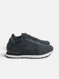 Green urban style sneaker