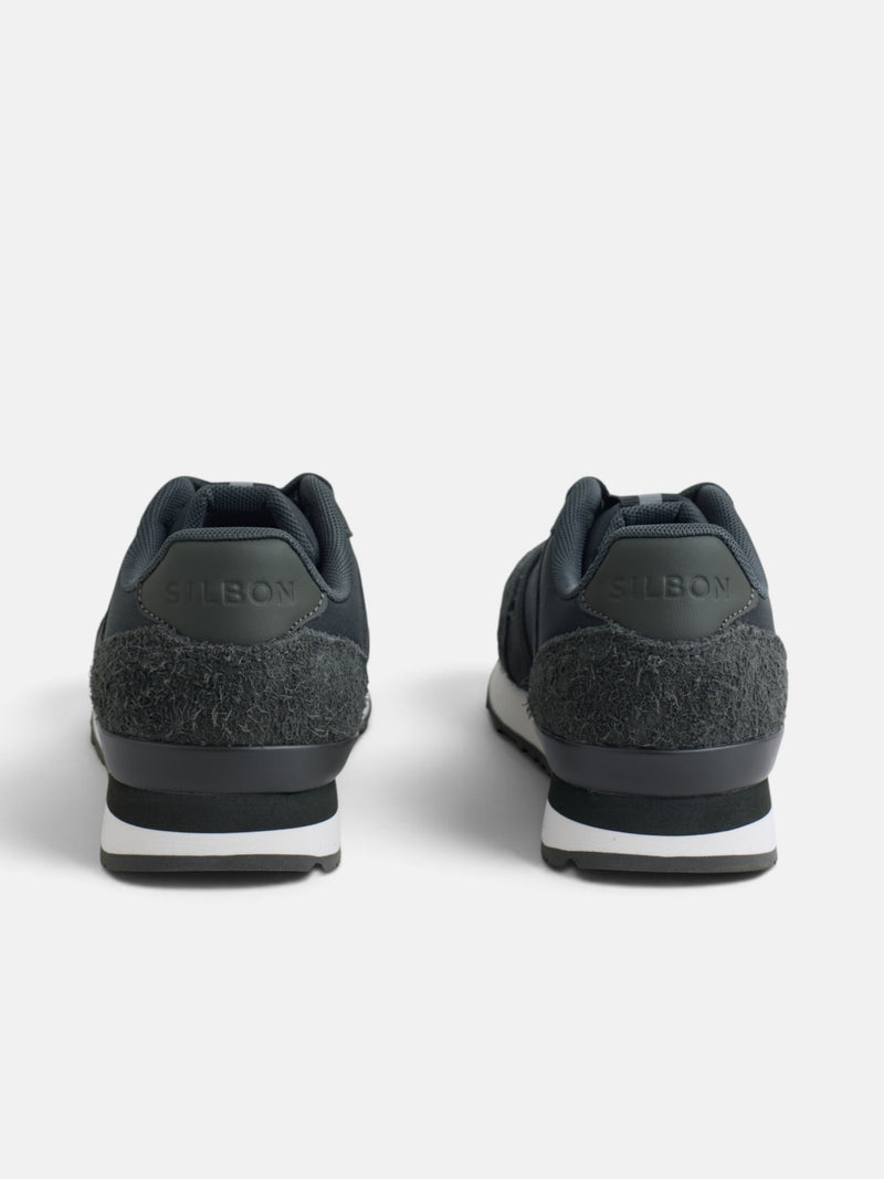 Green urban style sneaker