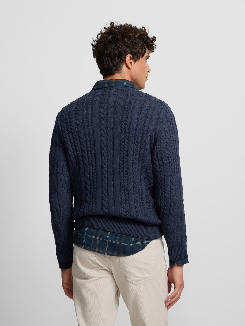Camisola de malha azul índigo escuro