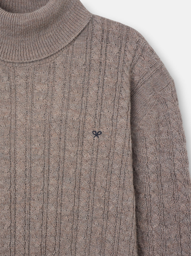 Jersey cuello vuelto de ochos beige