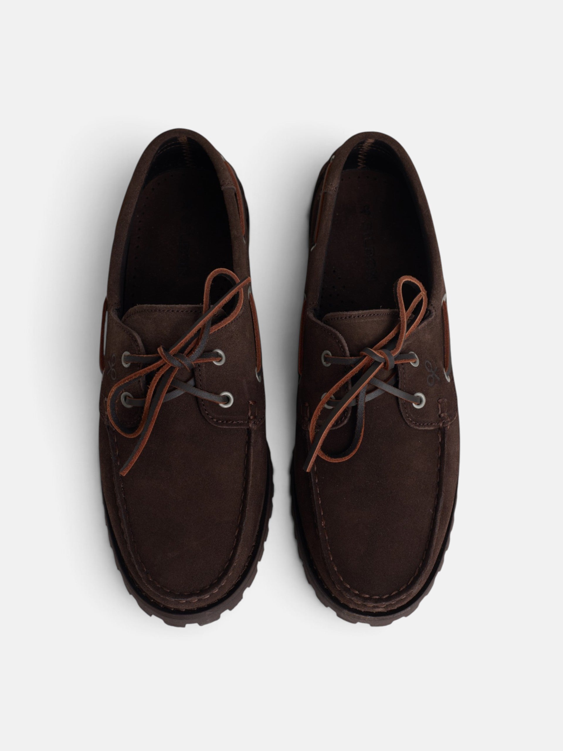 Zapato nautico serraje marron oscuro