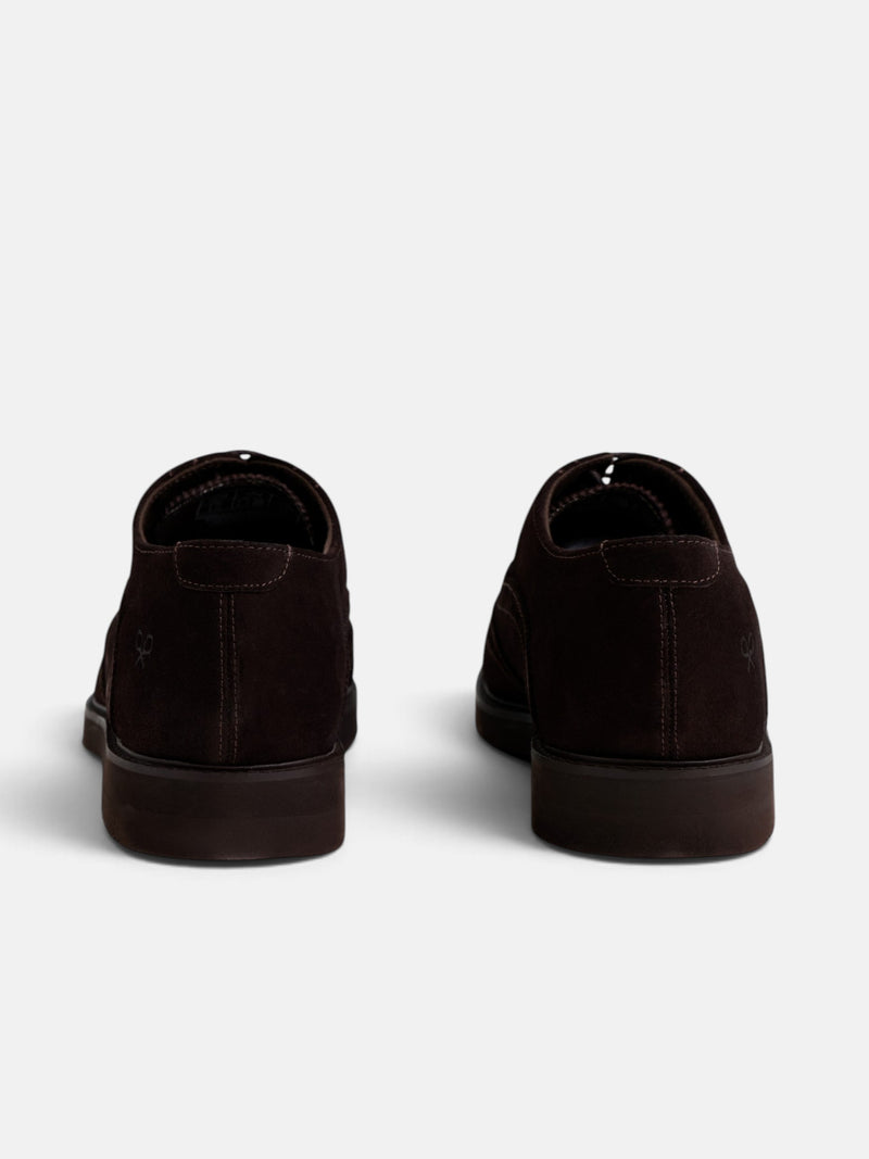 Zapato clasico ante perforado marron