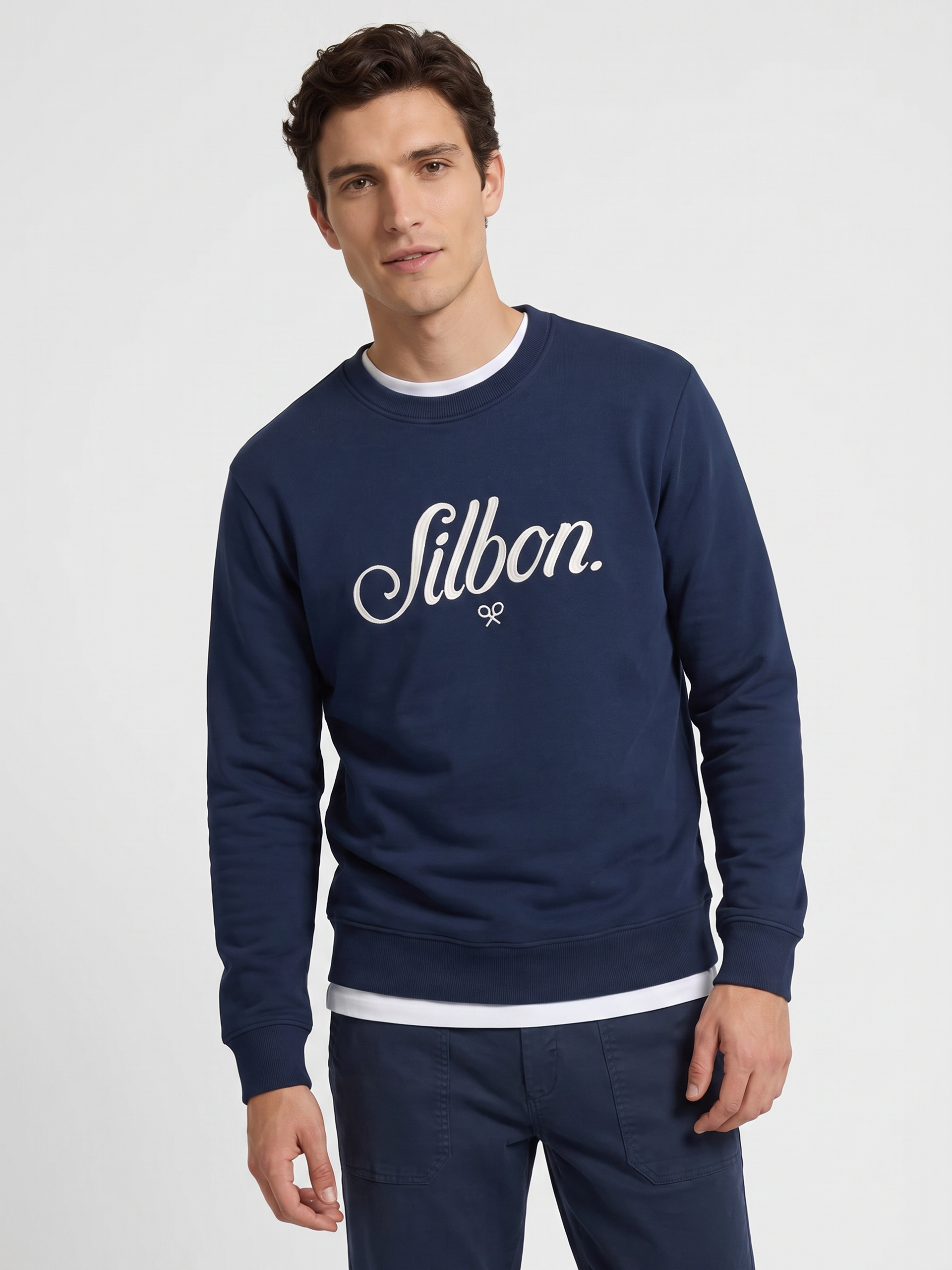 Relaxed fit sweatshirt with navy blue Silbon embroidery
