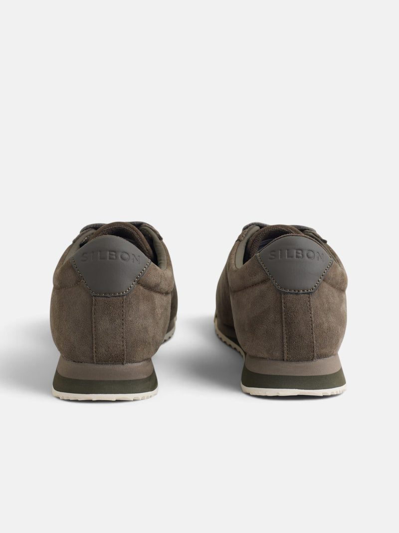 Baskets en daim logo perforé marron