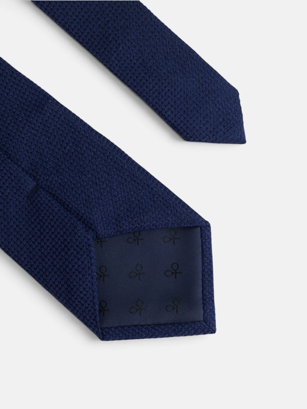Gravata estrutura azul-marinho