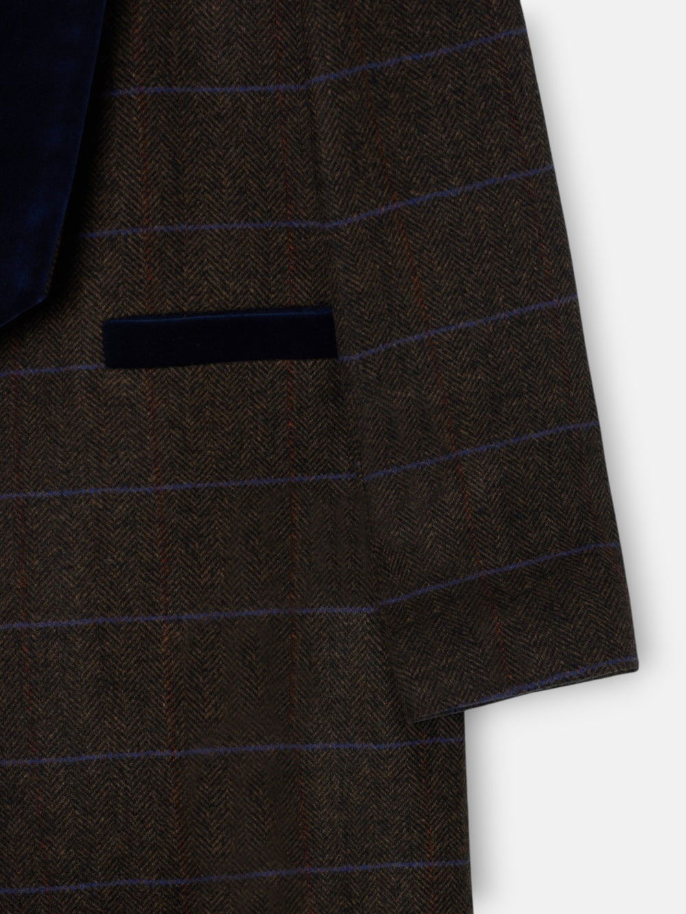 Long coat with velvet lapel, brown checkered