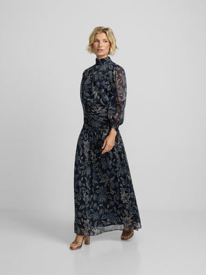 Long skirt with gathered waist and blue floral print