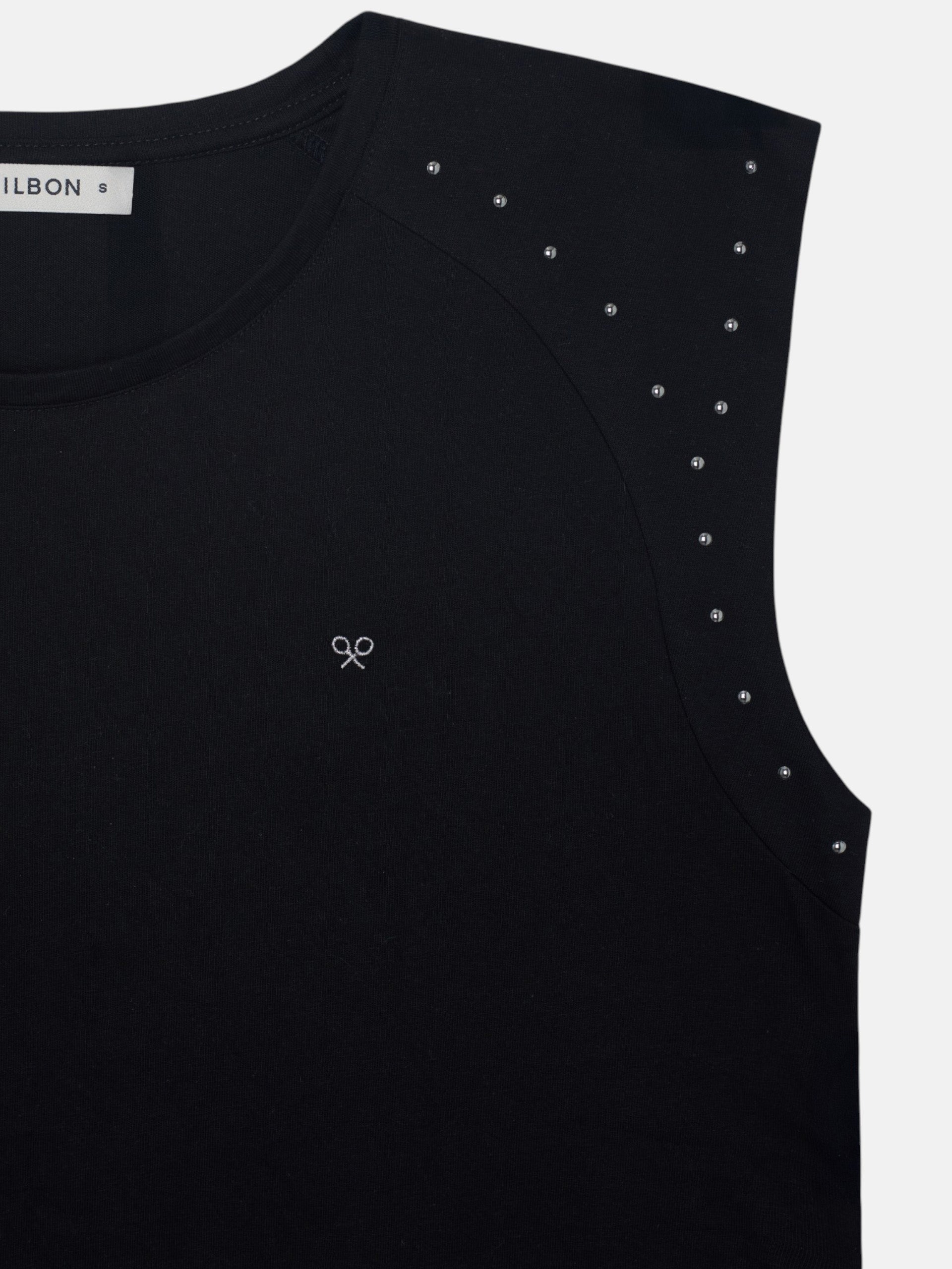 Camiseta woman hombreras detalle tachuelas negra